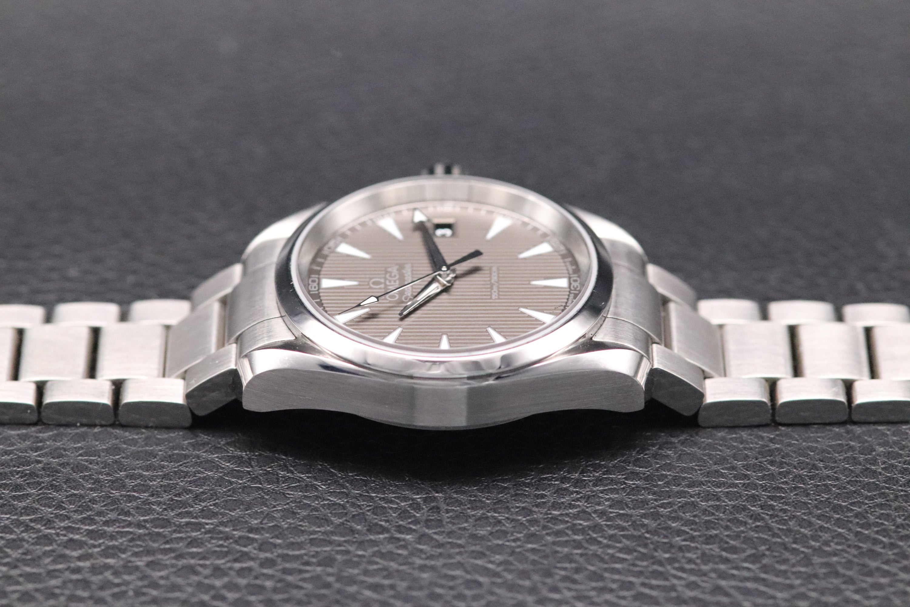 Omega Seamaster Aqua Terra 231.10.39.60.06.001 Grey Dial 2018