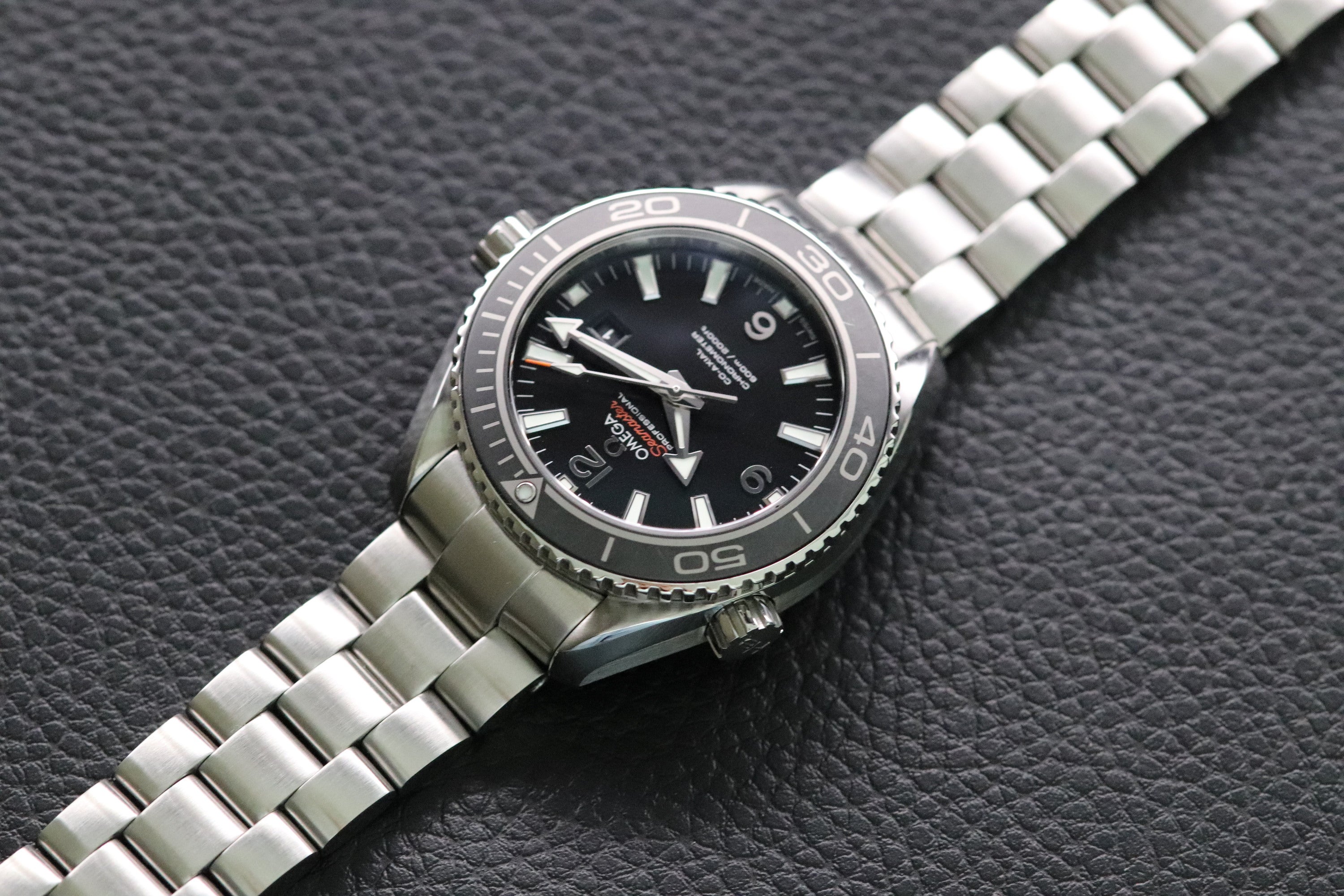 Omega Seamaster Planet Ocean 232.30.38.20.01.001 Papers