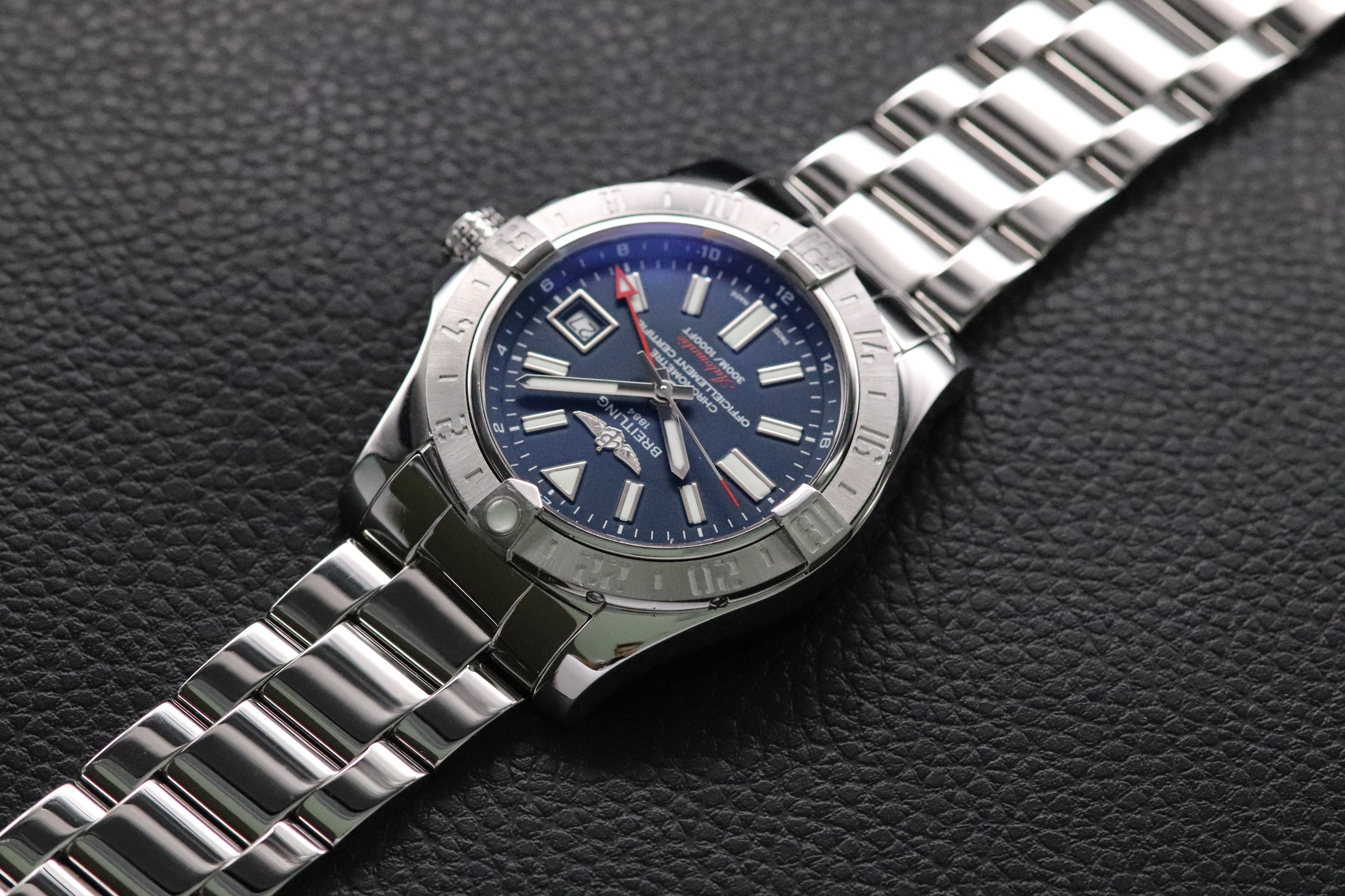 Breitling Avenger II GMT A32390 Fullset 2017 Box+Paper