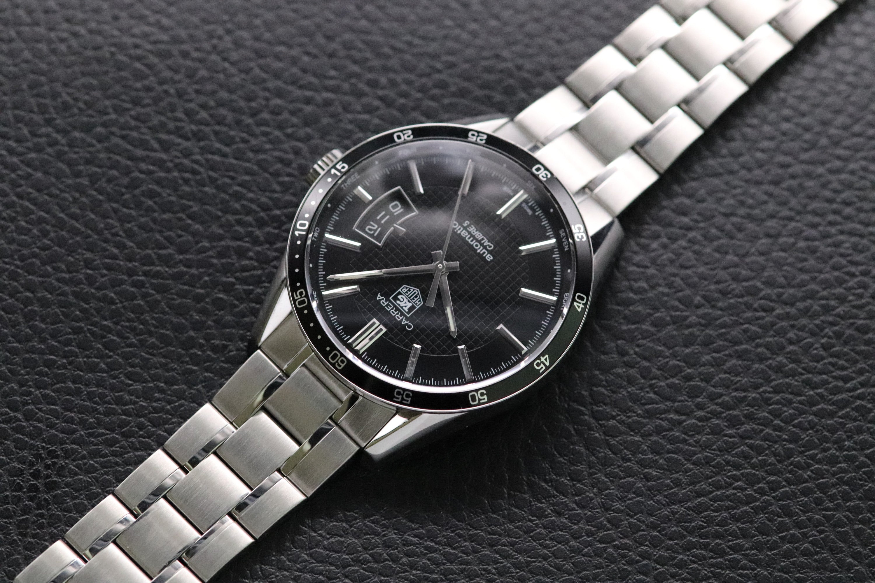 Tag Heuer Carrera Calibre 5 WV211M Black Dial 2010 Papers