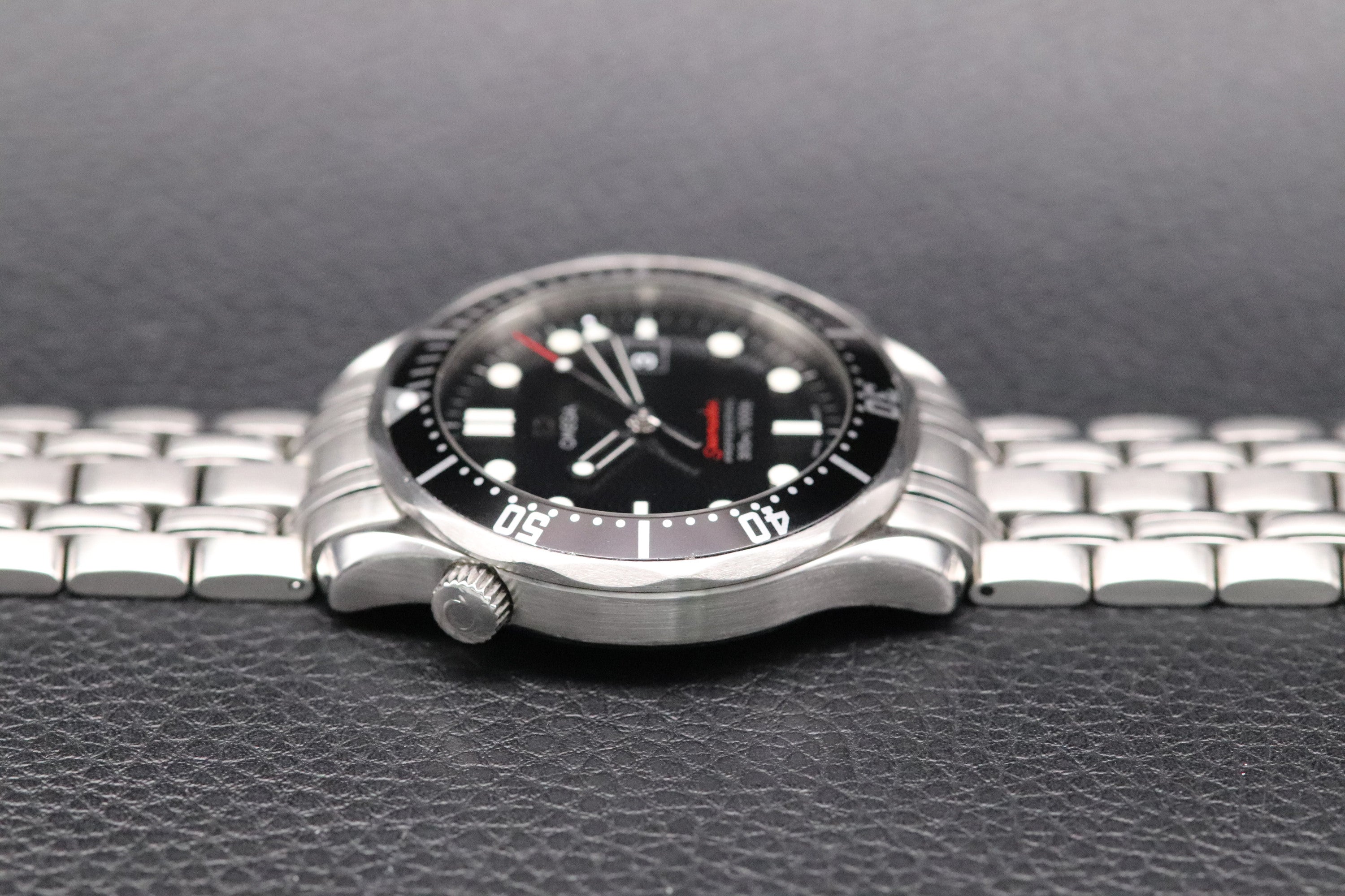 Omega Seamaster Diver 300M 212.30.41.61.01.001 Black Dial 2016