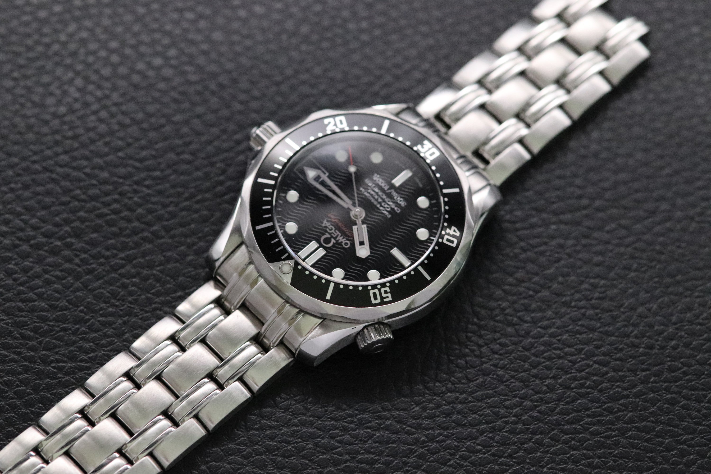 Omega Seamaster Diver 300M 212.30.36.20.01.001 Papers 2011