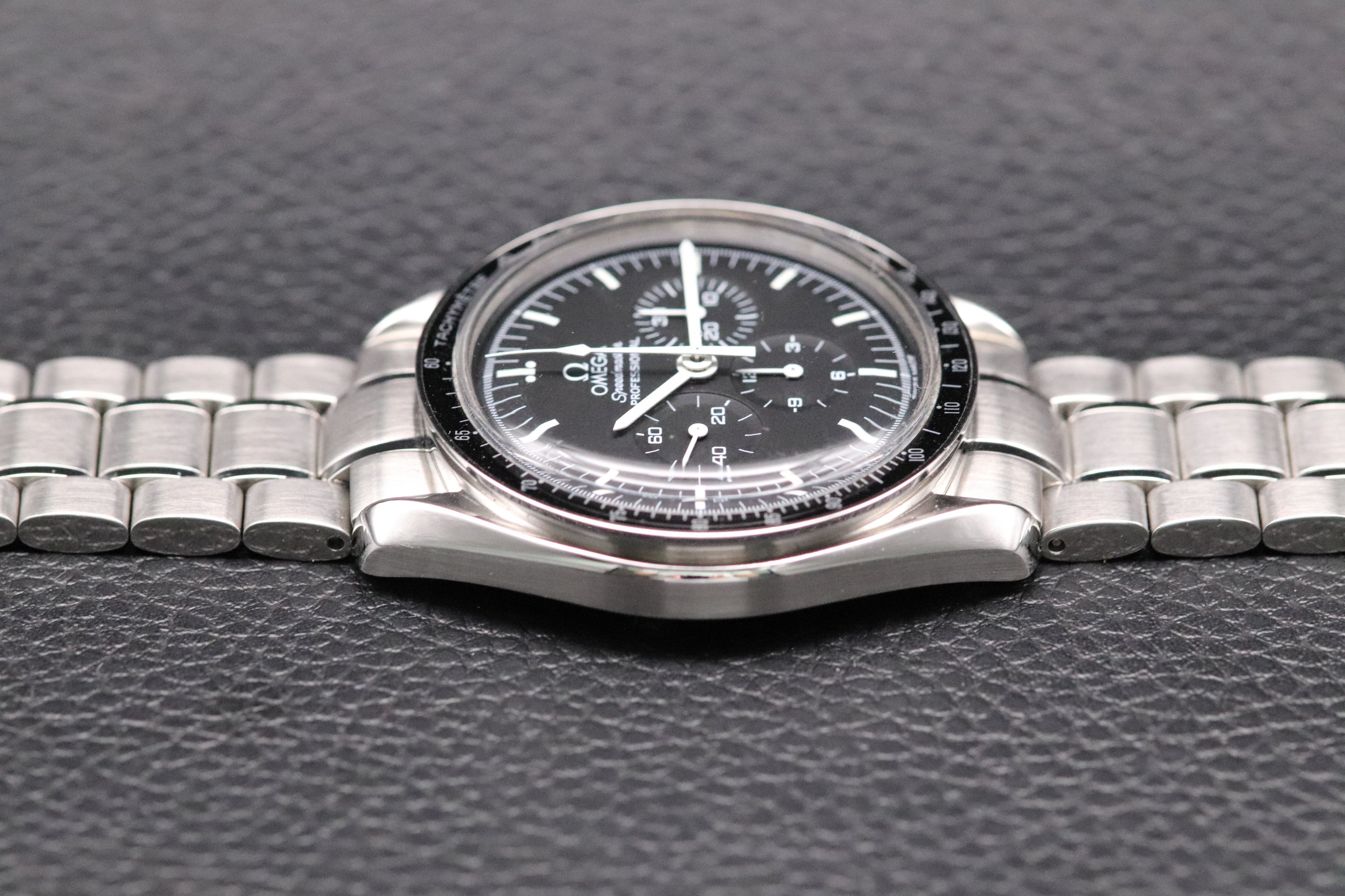 Omega Speedmaster Moonwatch 3572.50 Glass Bottom 2005