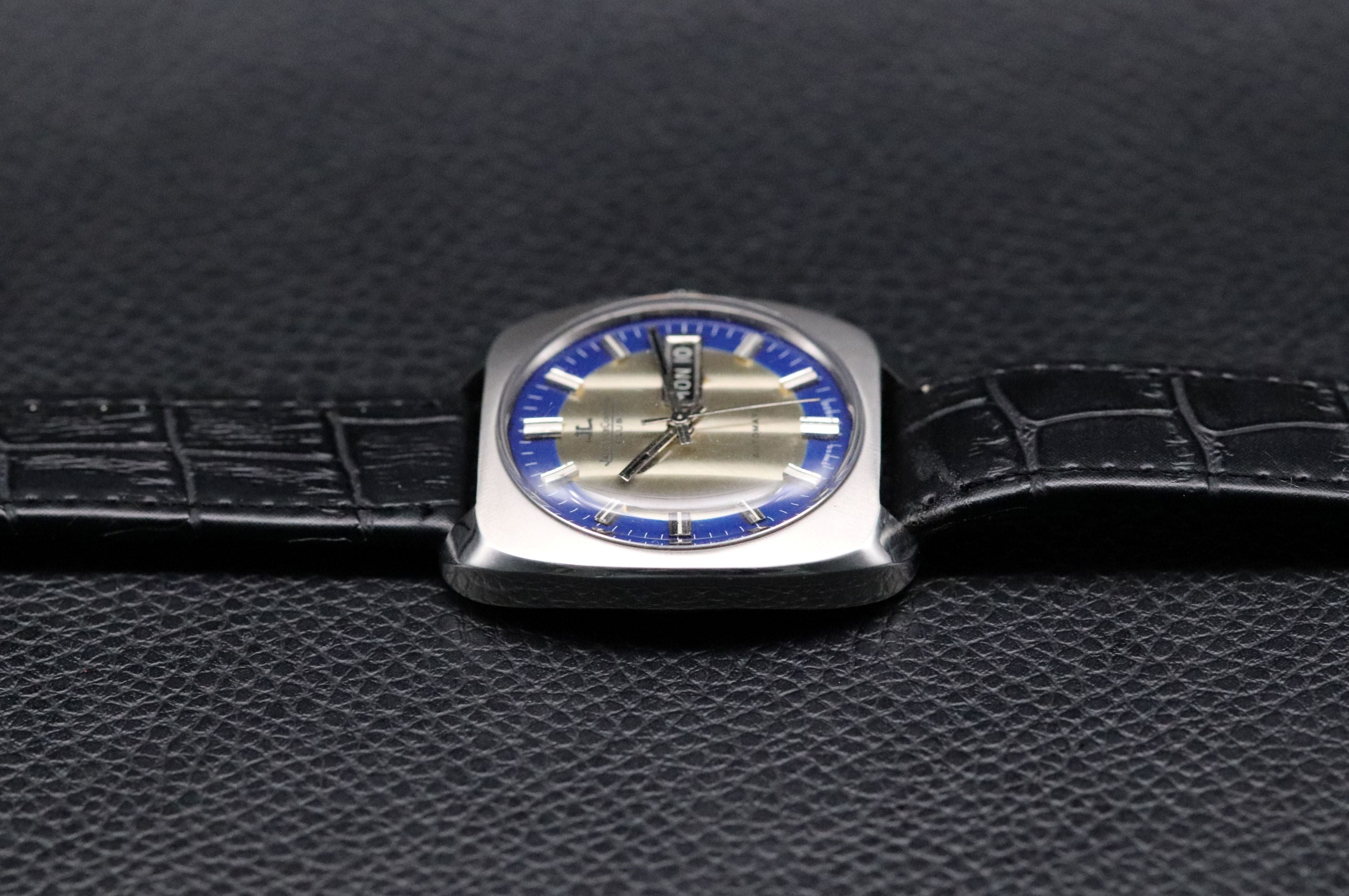Jaeger-LeCoultre Club E300305 Day Date Blue Automatic 1972 Sector