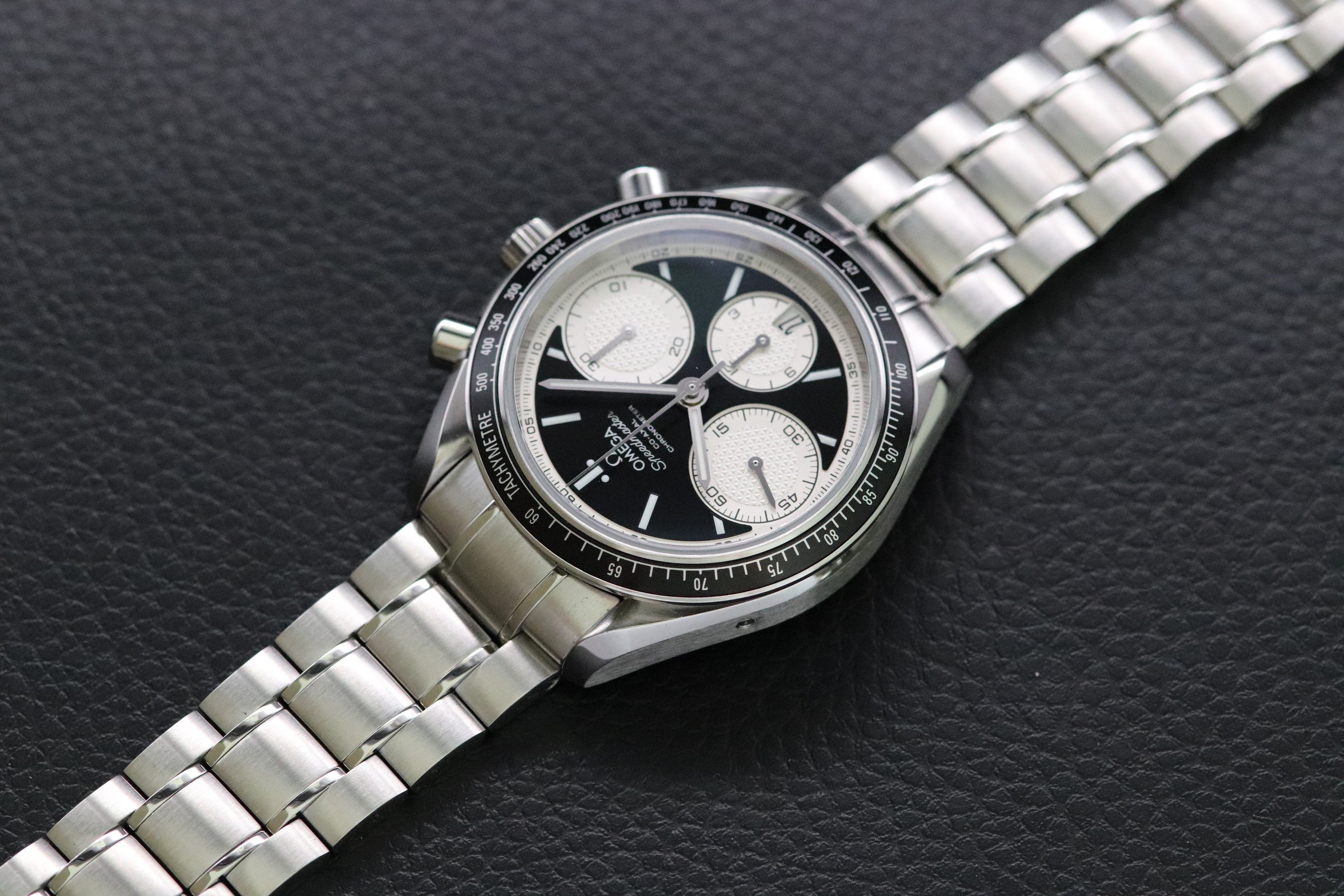 Omega Speedmaster Racing 326.30.40.50.01.002 Panda 2024 Fullset