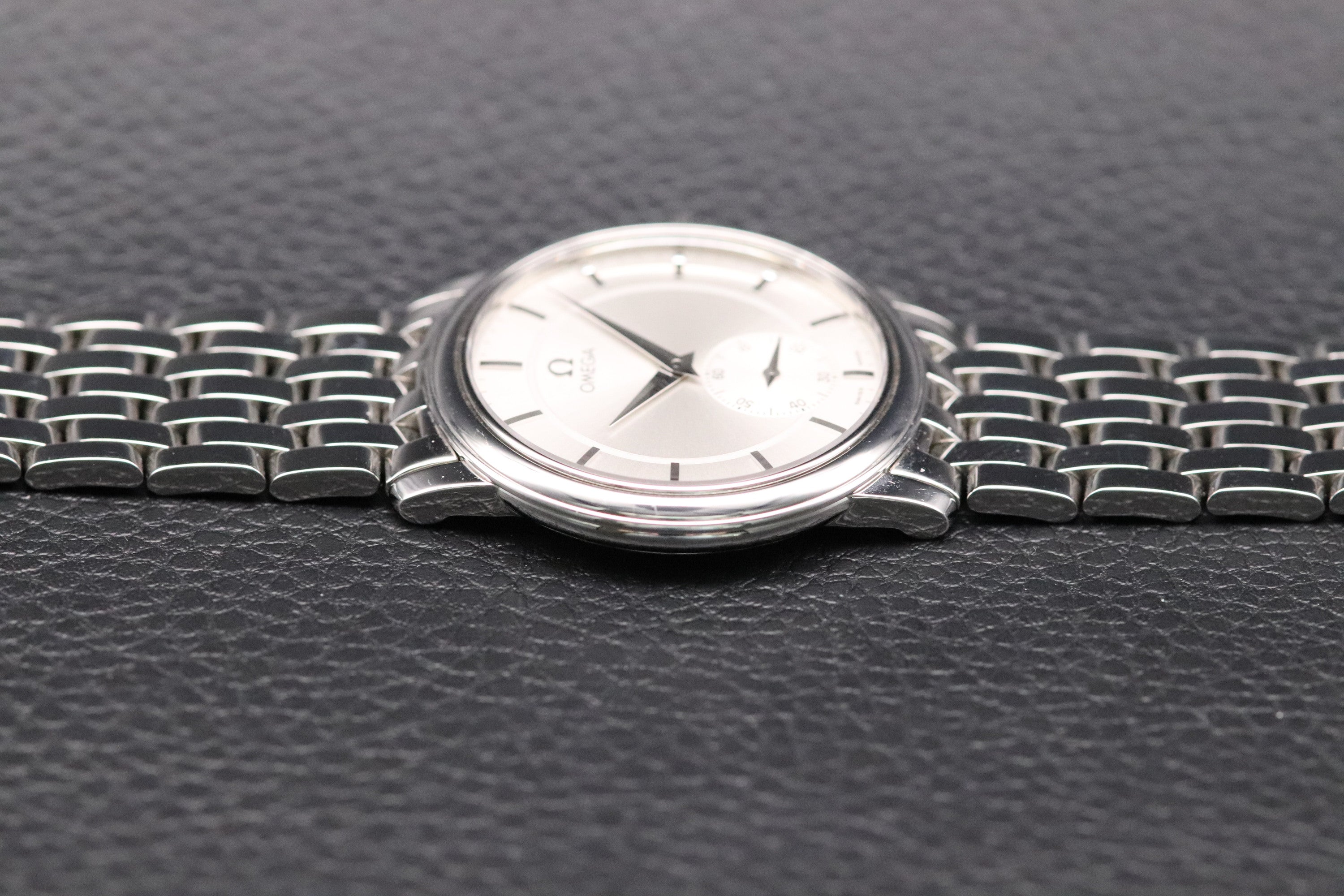 Omega De Ville 4520.31 Silver Dial 1993
