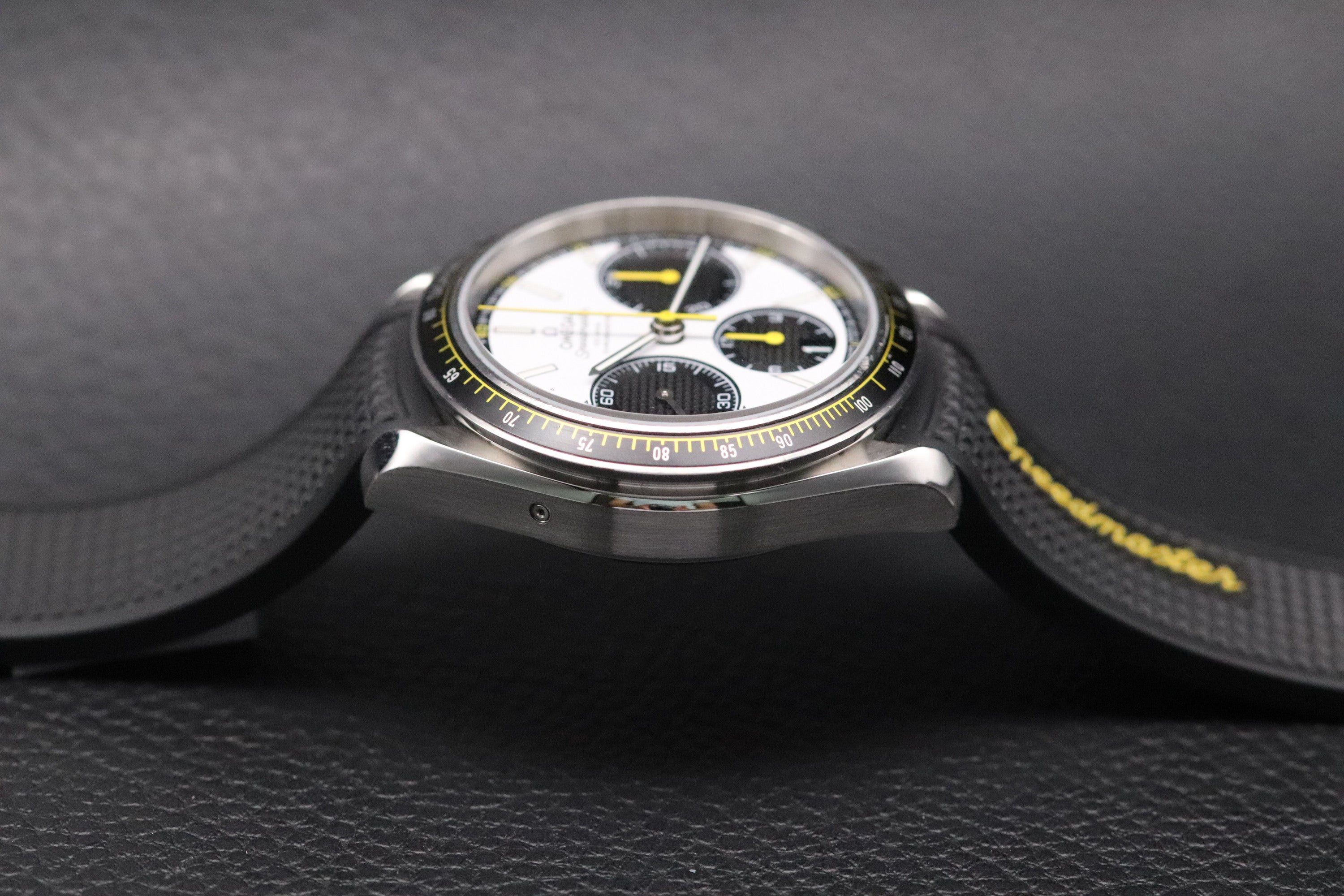 Omega Speedmaster Racing 326.32.40.50.04.001 Fullset 2021 Box+Papers