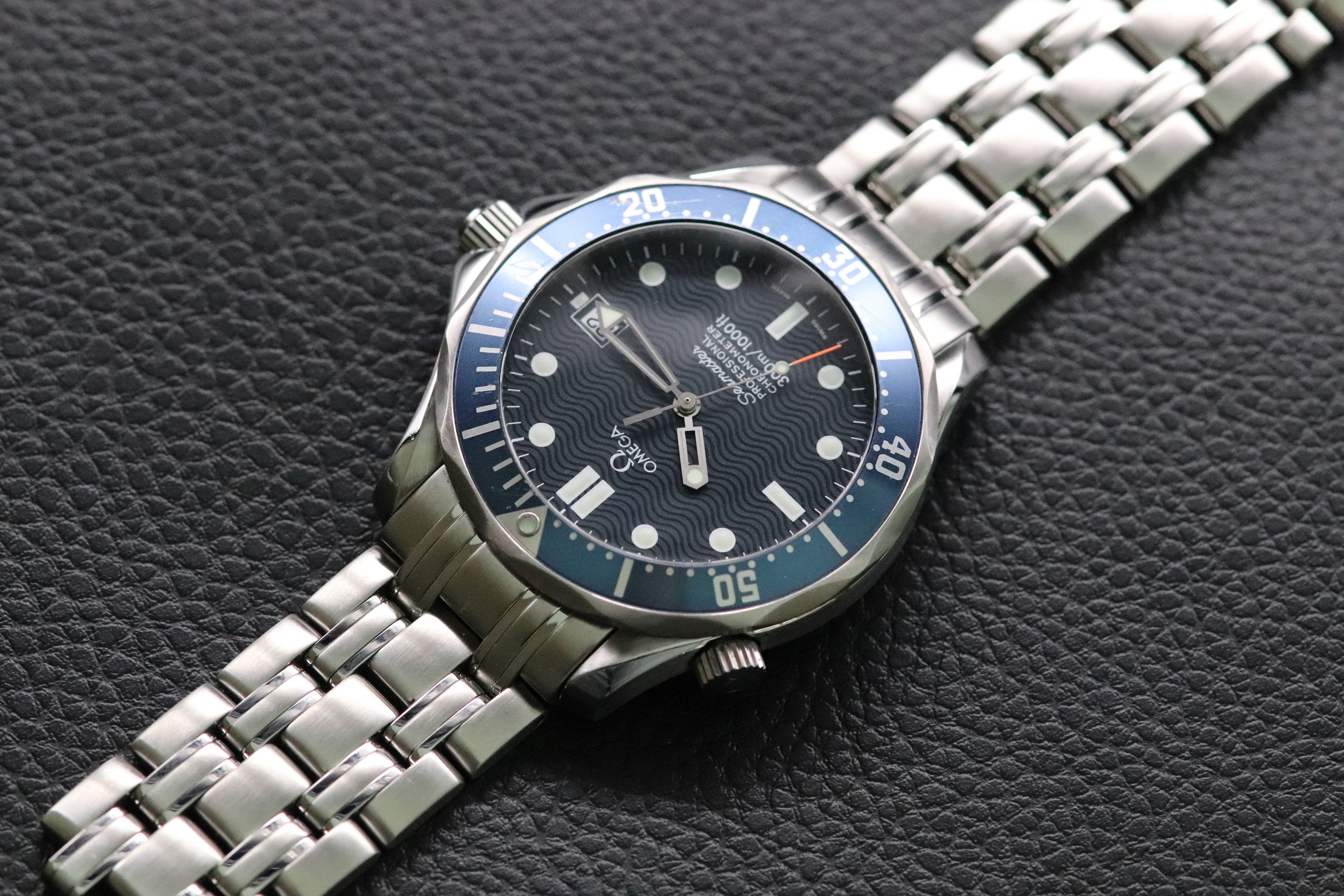 Omega Seamaster 2531.80 James Bond 1999 Papers