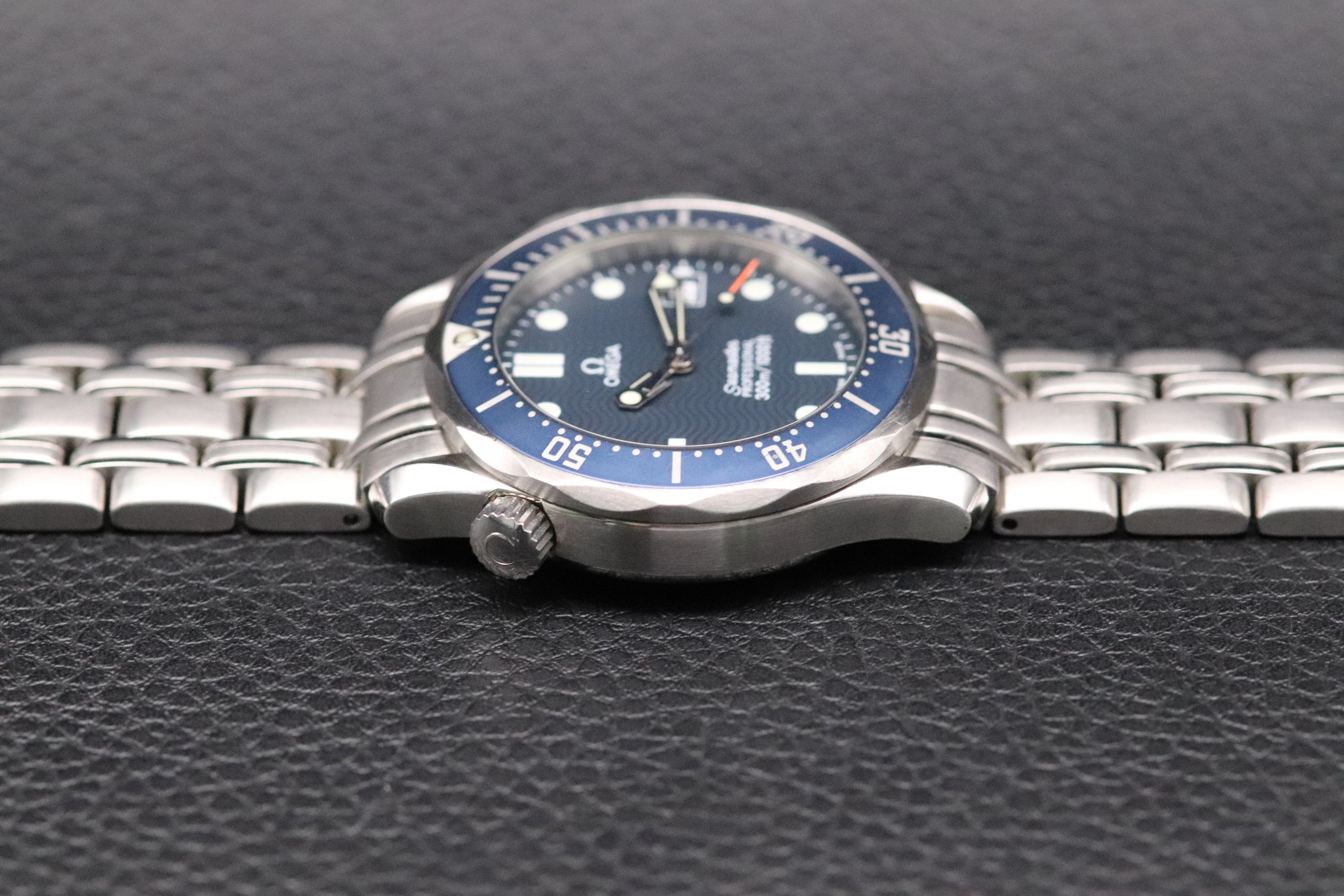 Omega Seamaster 300 2561.80 Blue Dial 1998