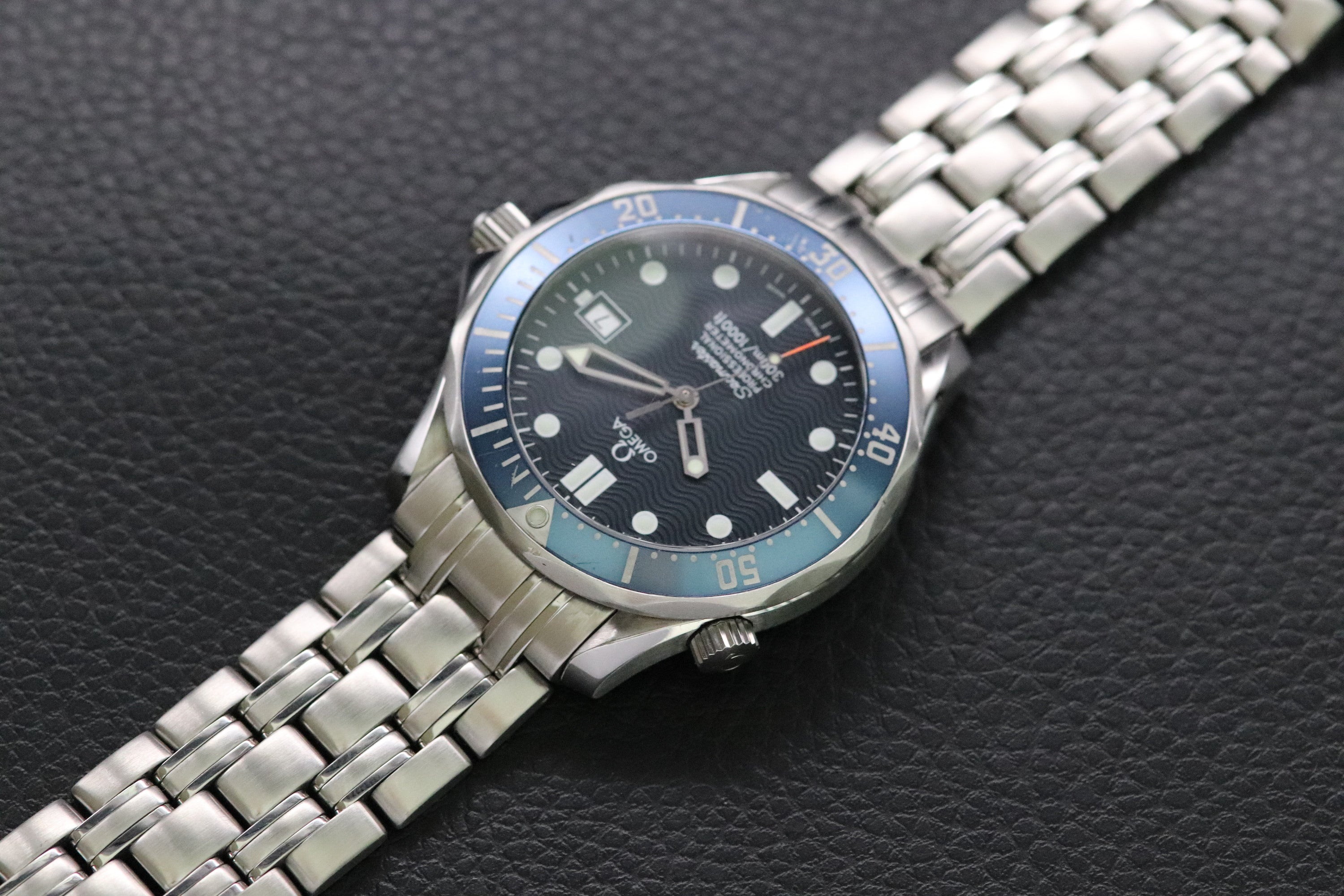 Omega Seamaster 2531.80 James Bond 1999 Papers