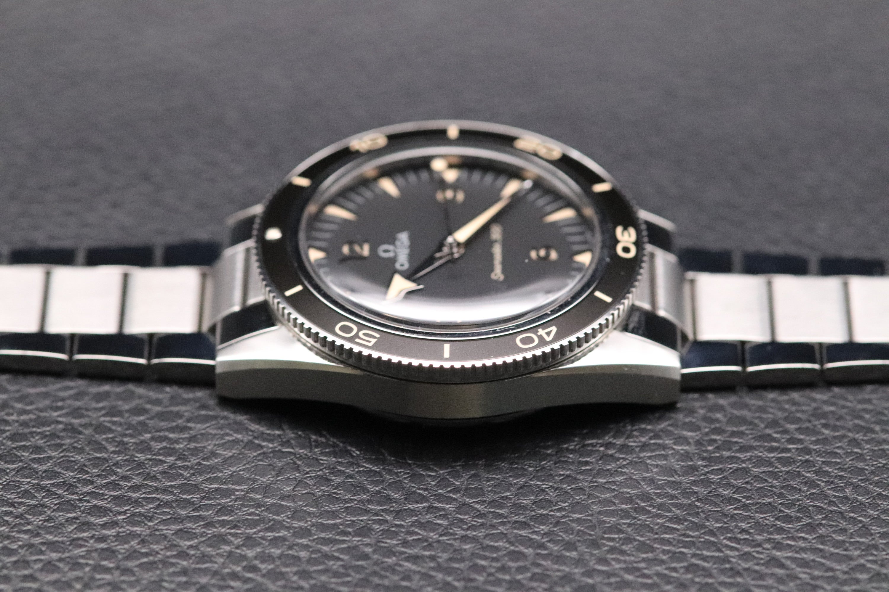 Omega Seamaster 300 234.30.41.21.01.001 Fullset 2022 Box+Papers