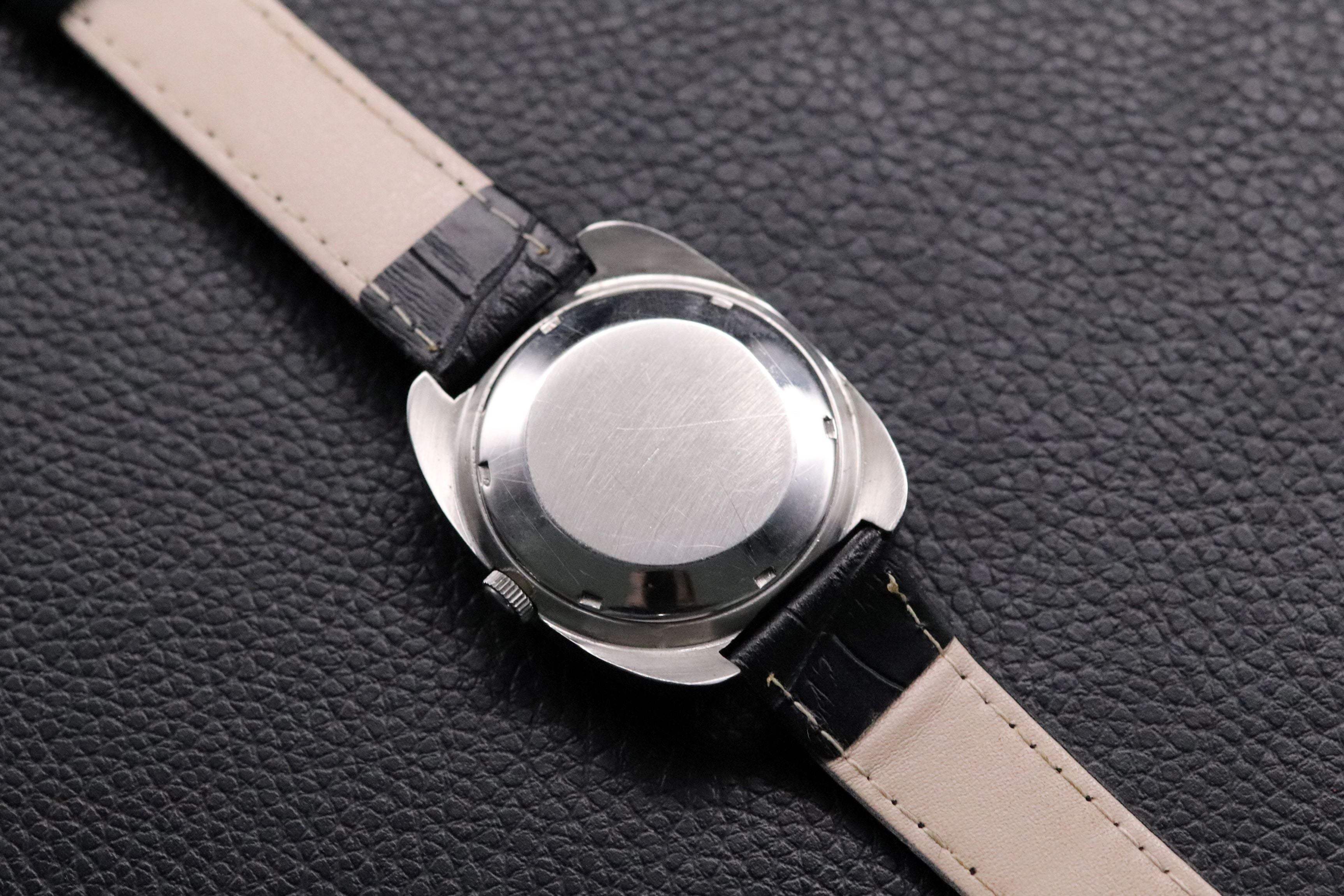 Jaeger-LeCoultre Club E300305 Day Date Blue Automatic 1972 Sector