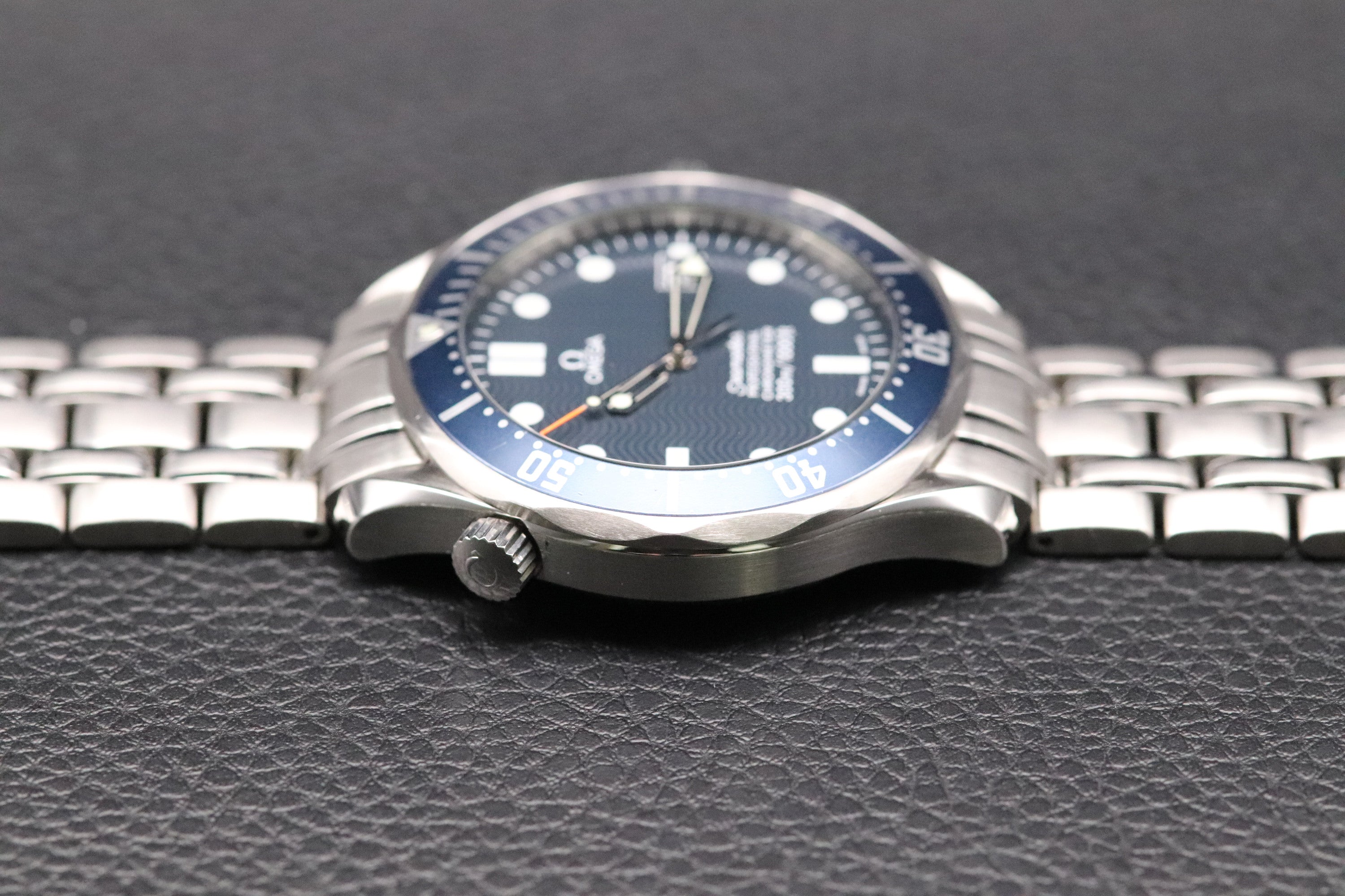 Omega Seamaster 2531.80 James Bond 1999 Papers