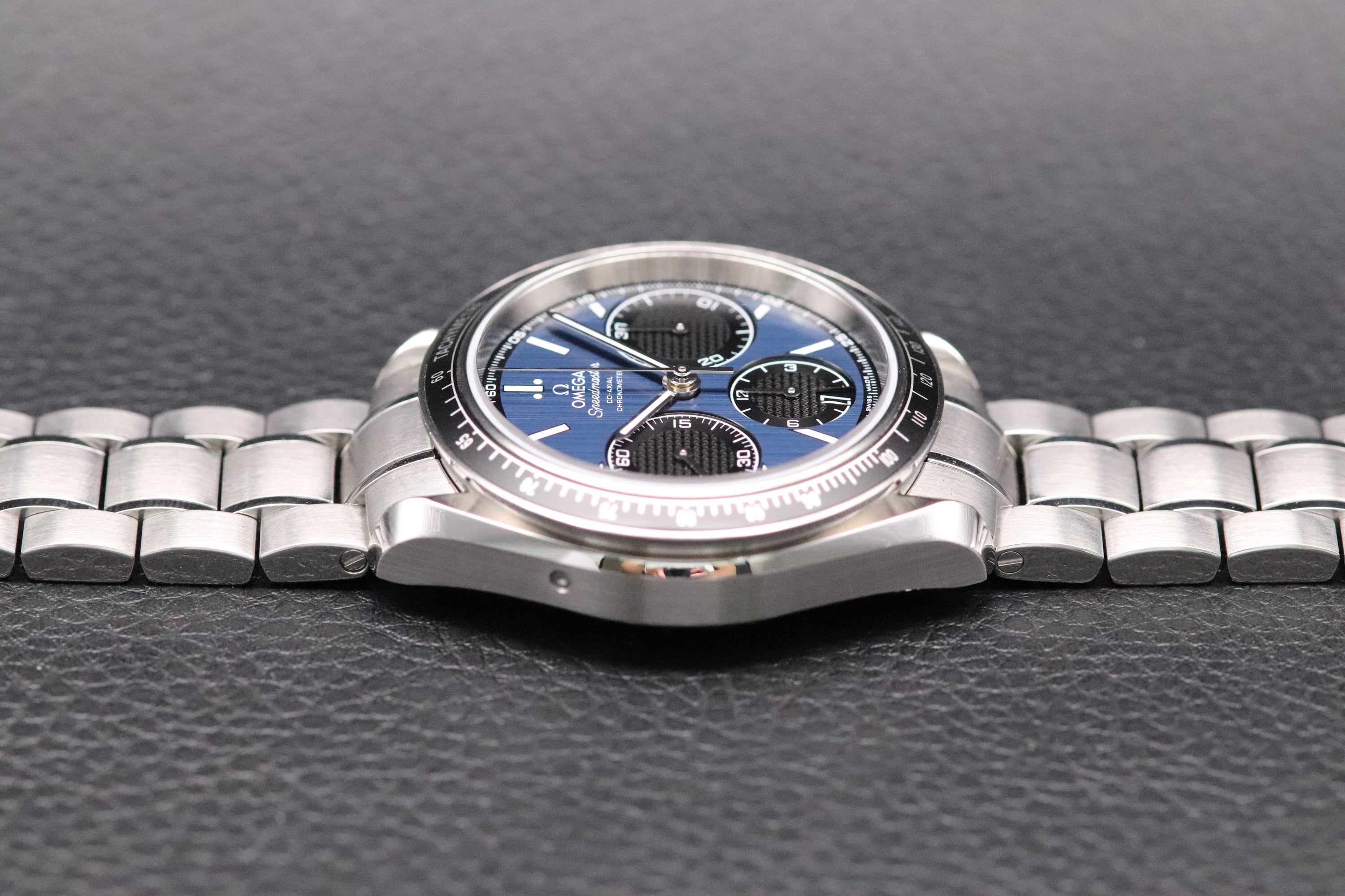 Omega Speedmaster Racing 326.30.40.50.03.001 Fullset 2025 Box+Papers