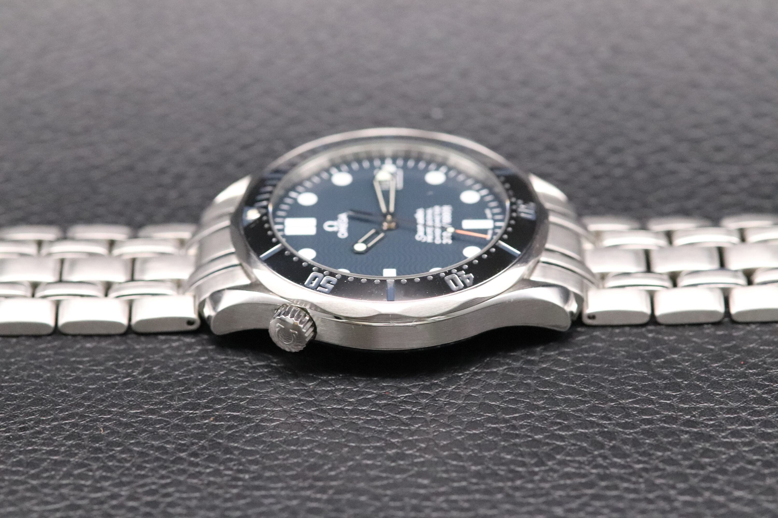 Omega Seamaster 2532.80 Blue Dial 2002 Papers