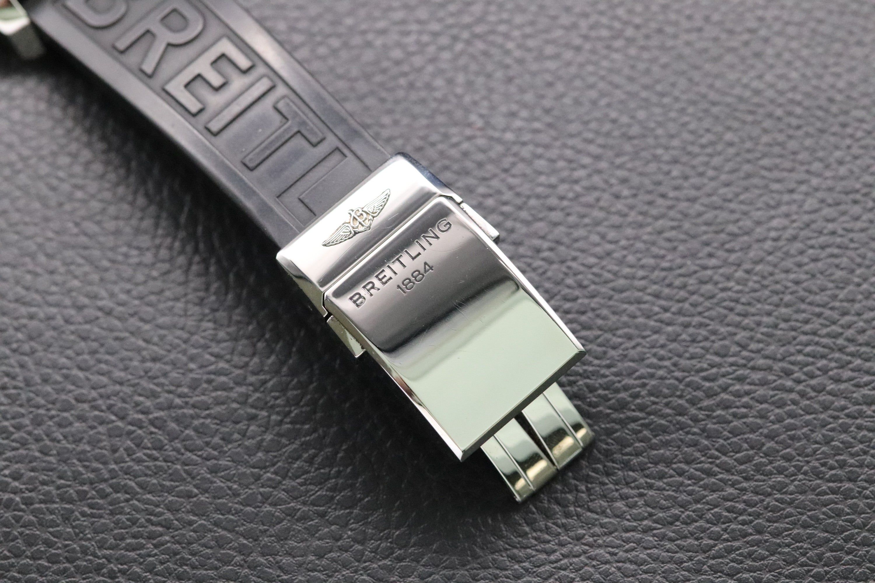 Breitling Colt Chronograph A13388 Black Fullset 2015 Box+Papers