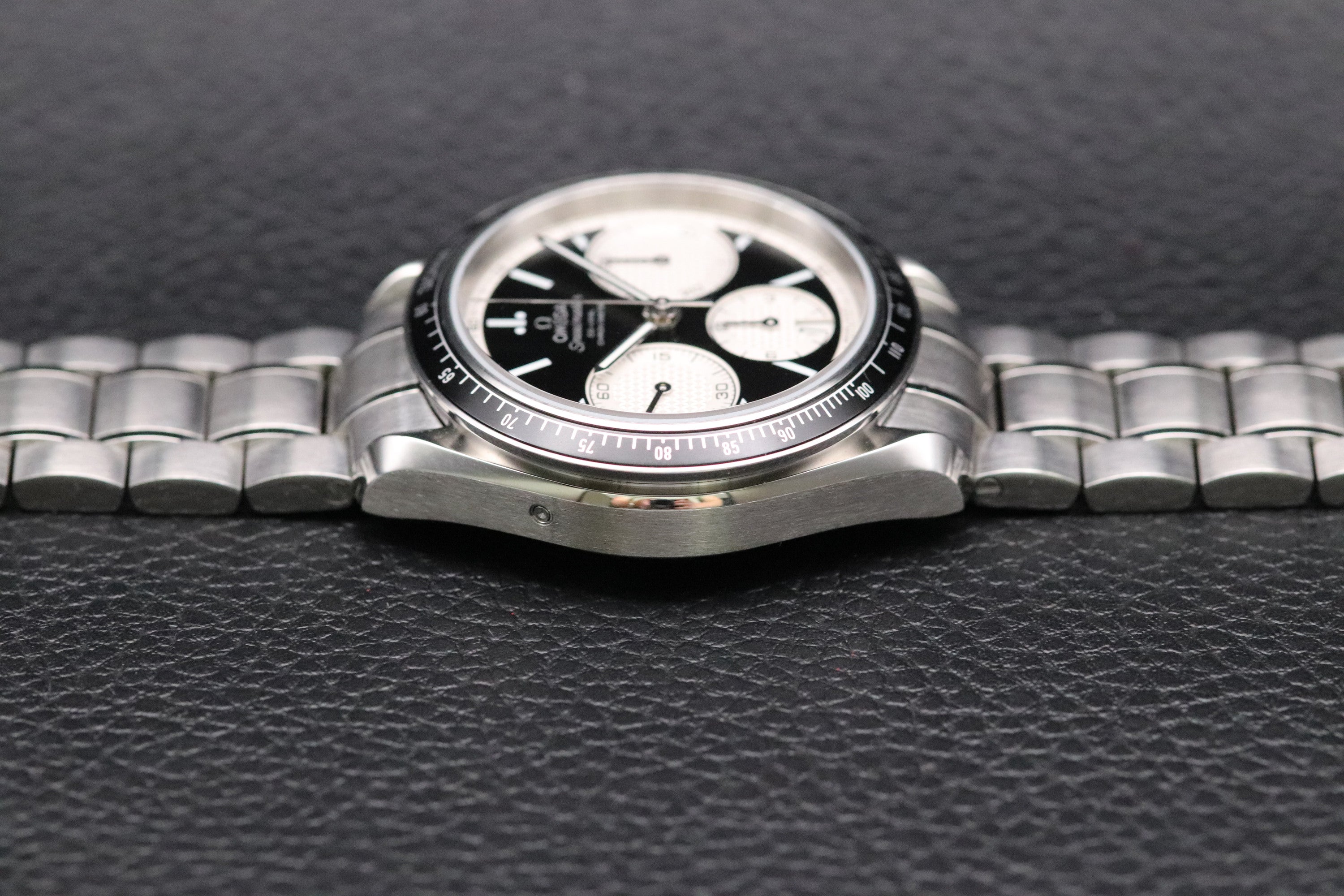 Omega Speedmaster Racing 326.30.40.50.01.002 Panda 2024 Fullset
