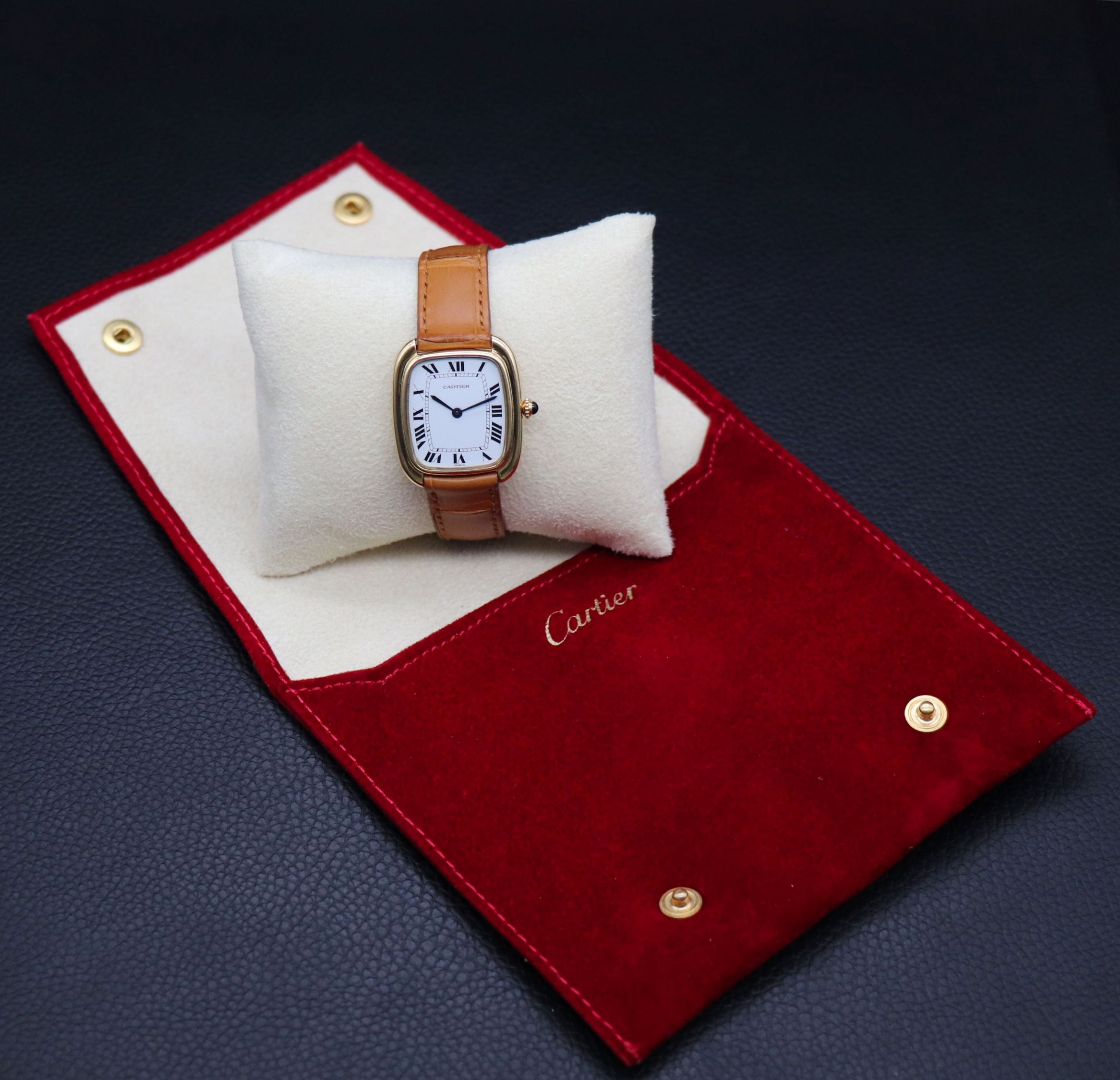 Cartier Gondole Vertical 17010 Medium