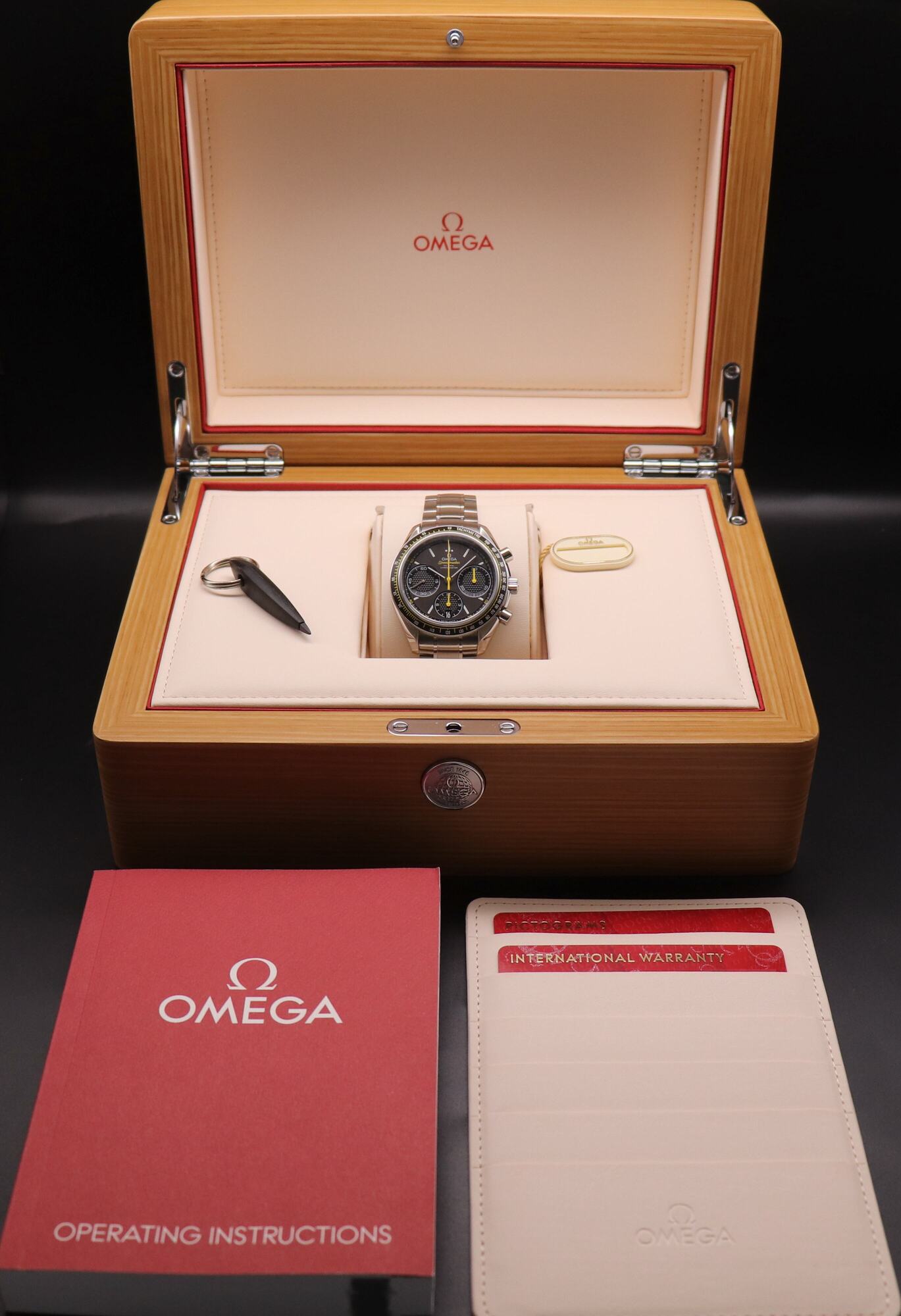 Omega Speedmaster Racing 326.30.40.50.06.001 Fullset 2024 Box+Paper