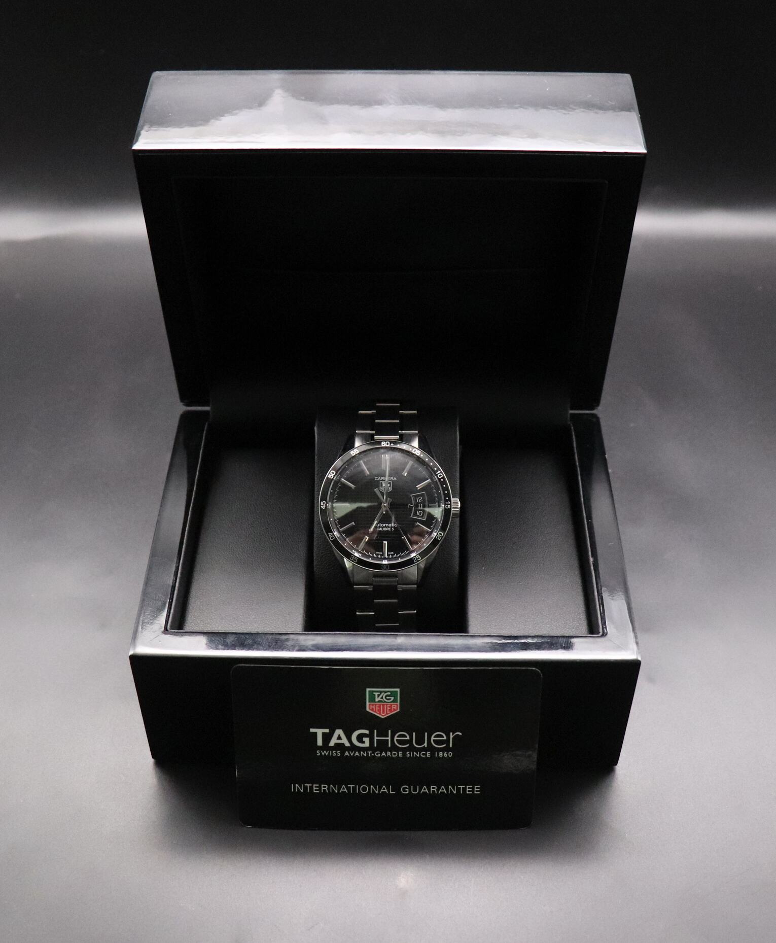Tag Heuer Carrera Calibre 5 WV211M Black Dial 2010 Papers