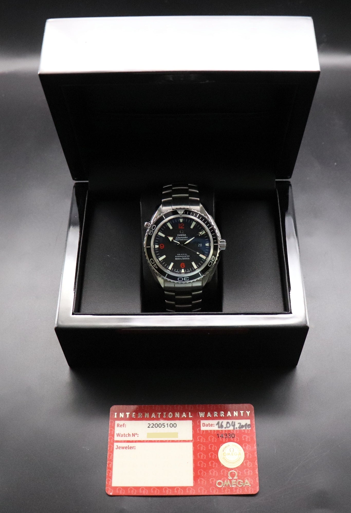 Omega Seamaster Planet Ocean 2200.51 Papers