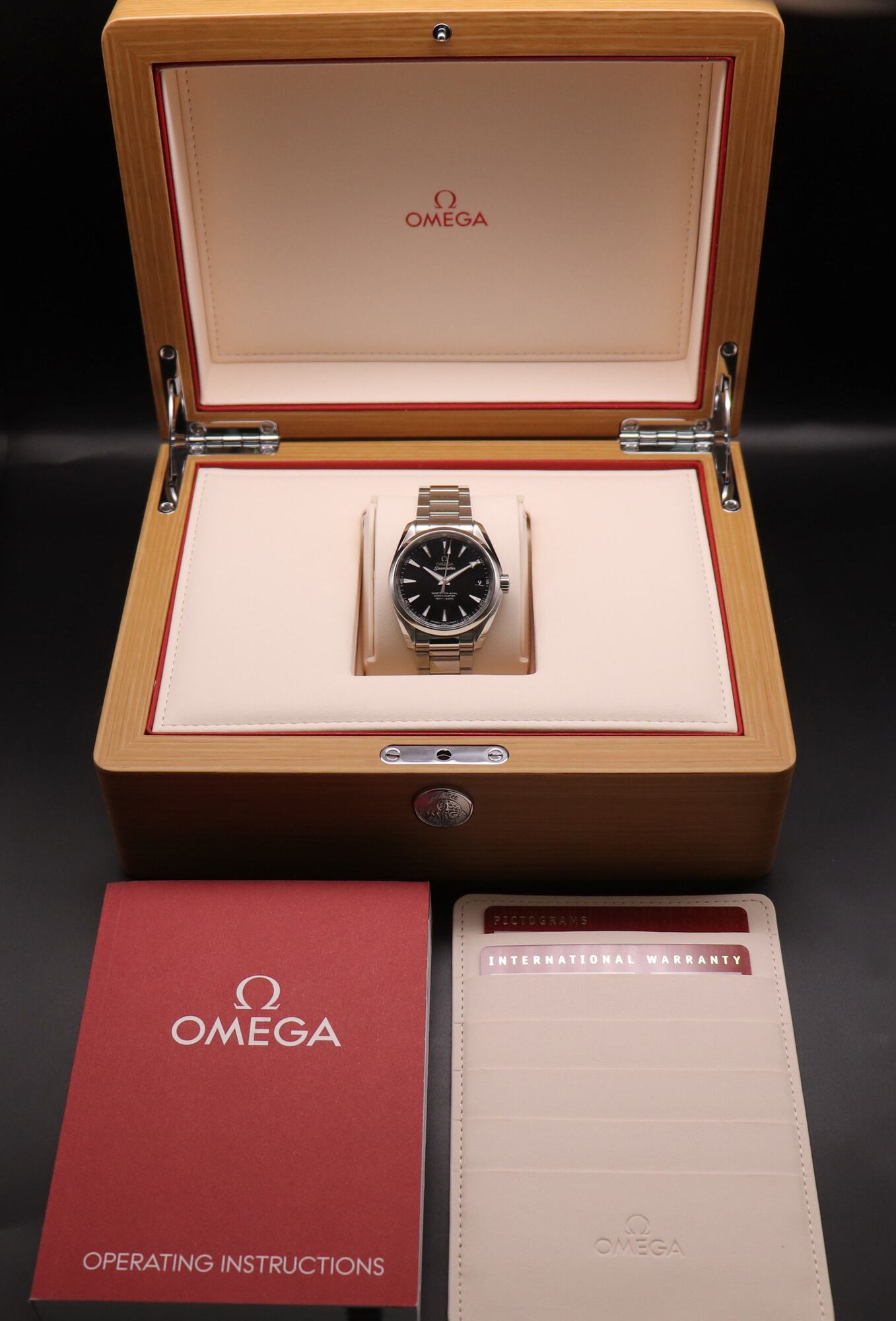 Omega Seamaster Aqua Terra 231.10.39.21.01.002 Fullset 2015 Box+Paper