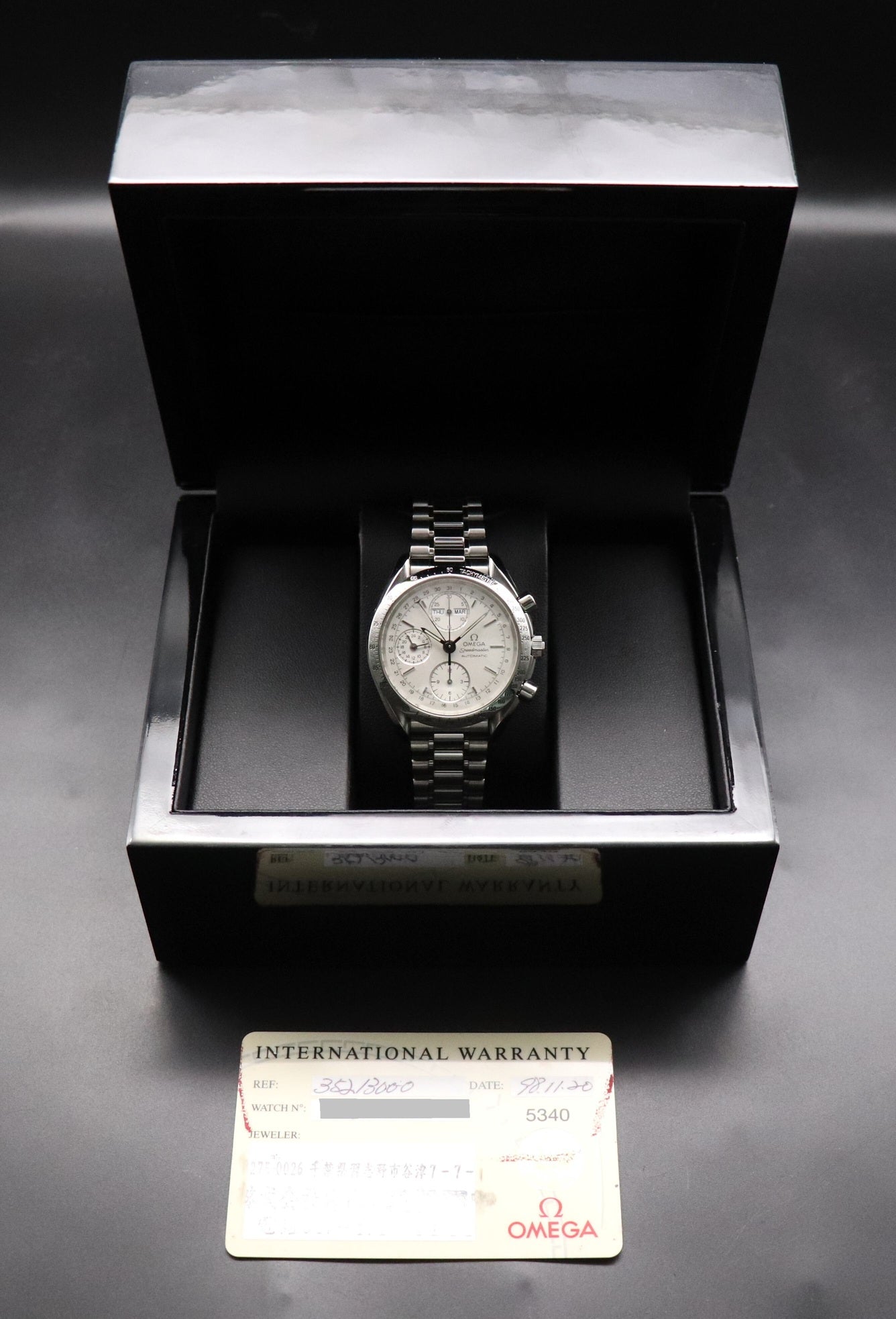 Omega Speedmaster Day Date 3521.30 Silver Dial 1998 Papers