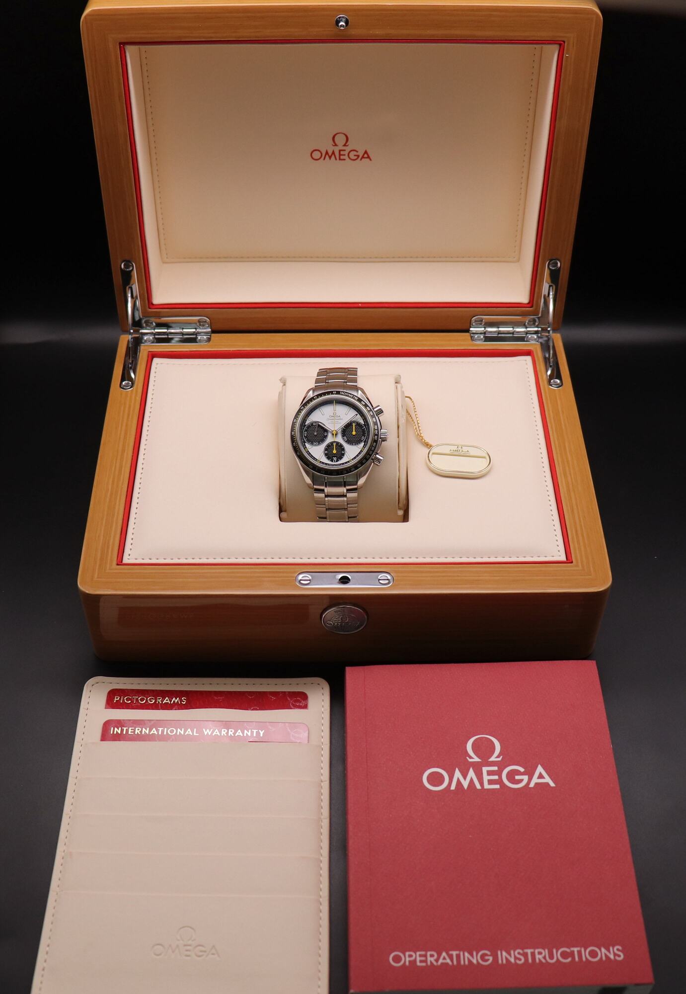 Omega Speedmaster Racing 326.30.40.50.04.001 Fullset 2017 Box+Papers