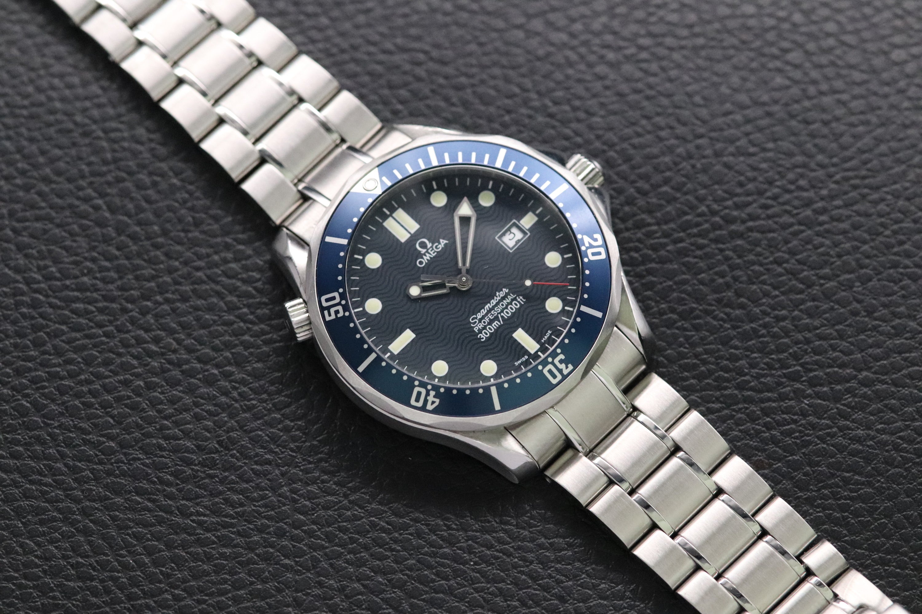 Omega Seamaster James Bond 2541.80 Blue 1998