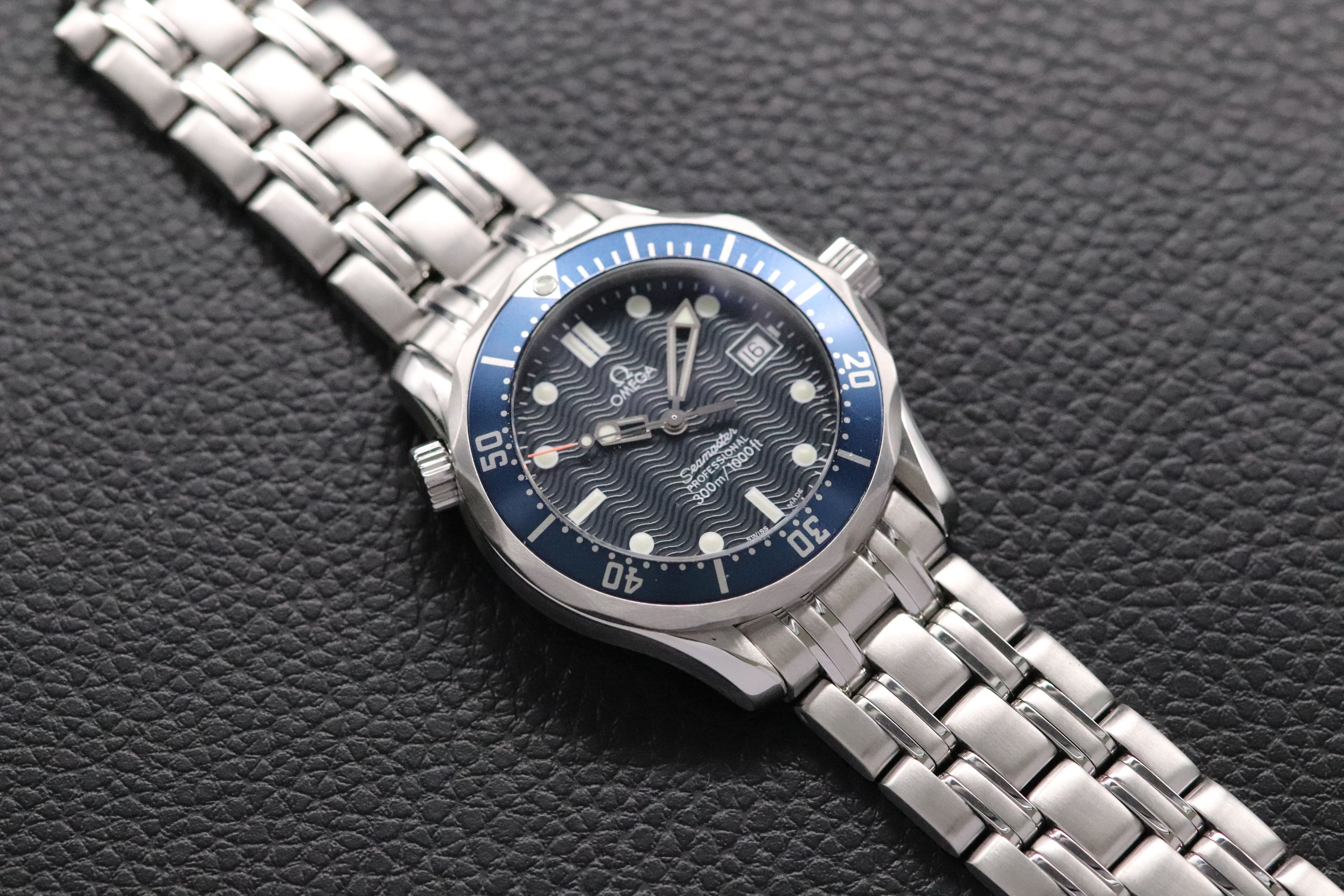 Omega Seamaster 300 2561.80 Blue Dial 1998