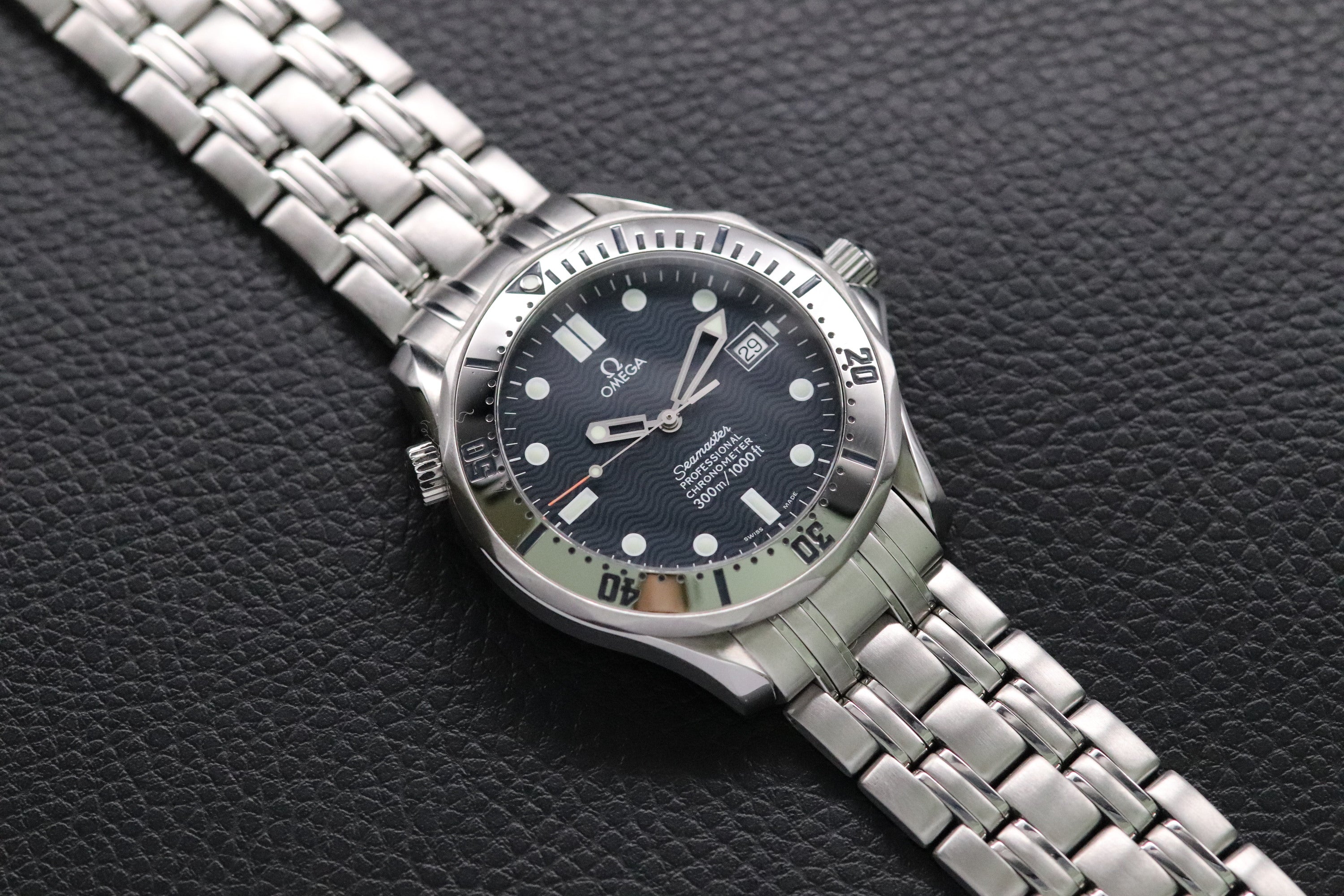 Omega Seamaster 2532.80 Blue Dial 2002 Papers