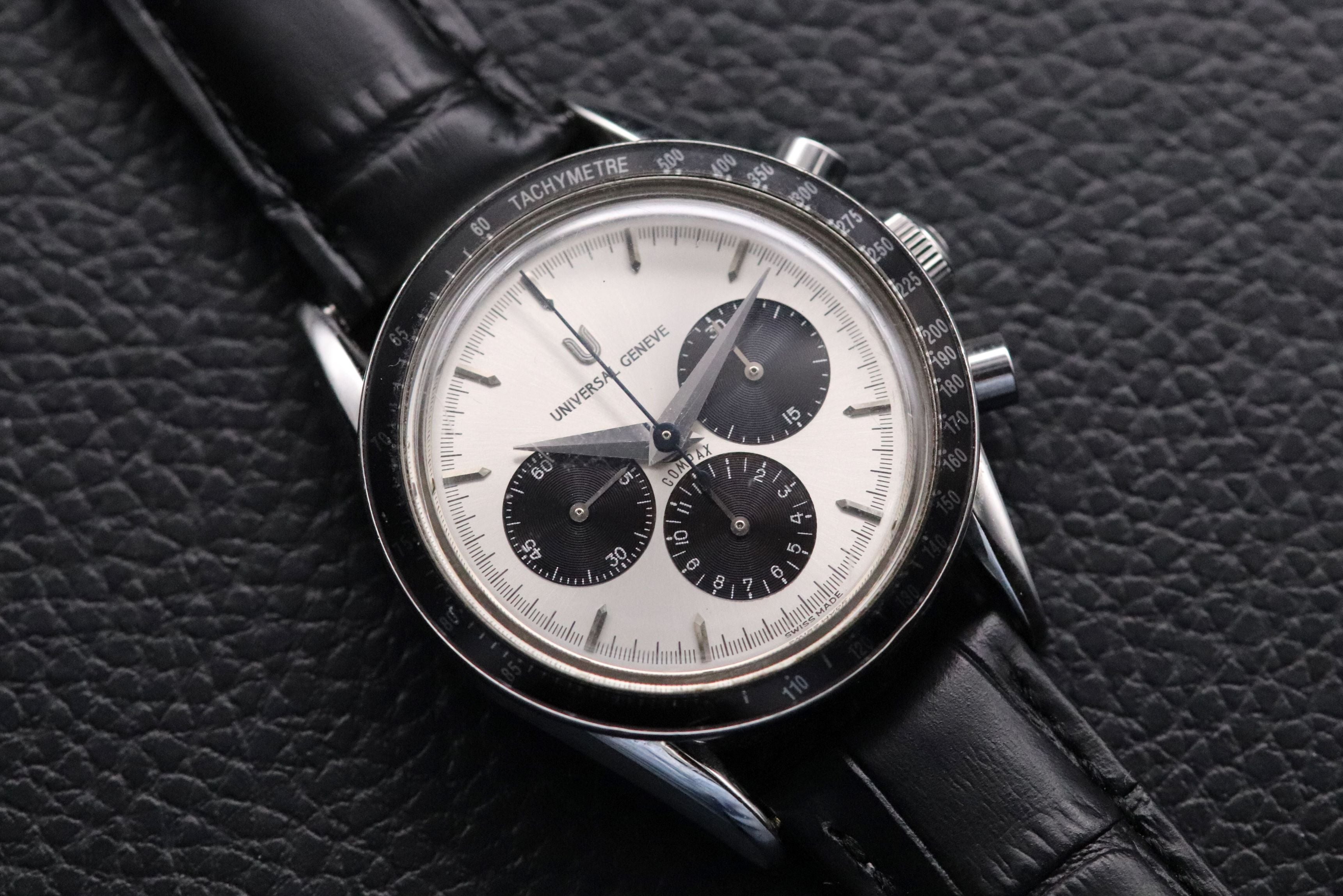 Universal Genève Compax 884.480 Panda