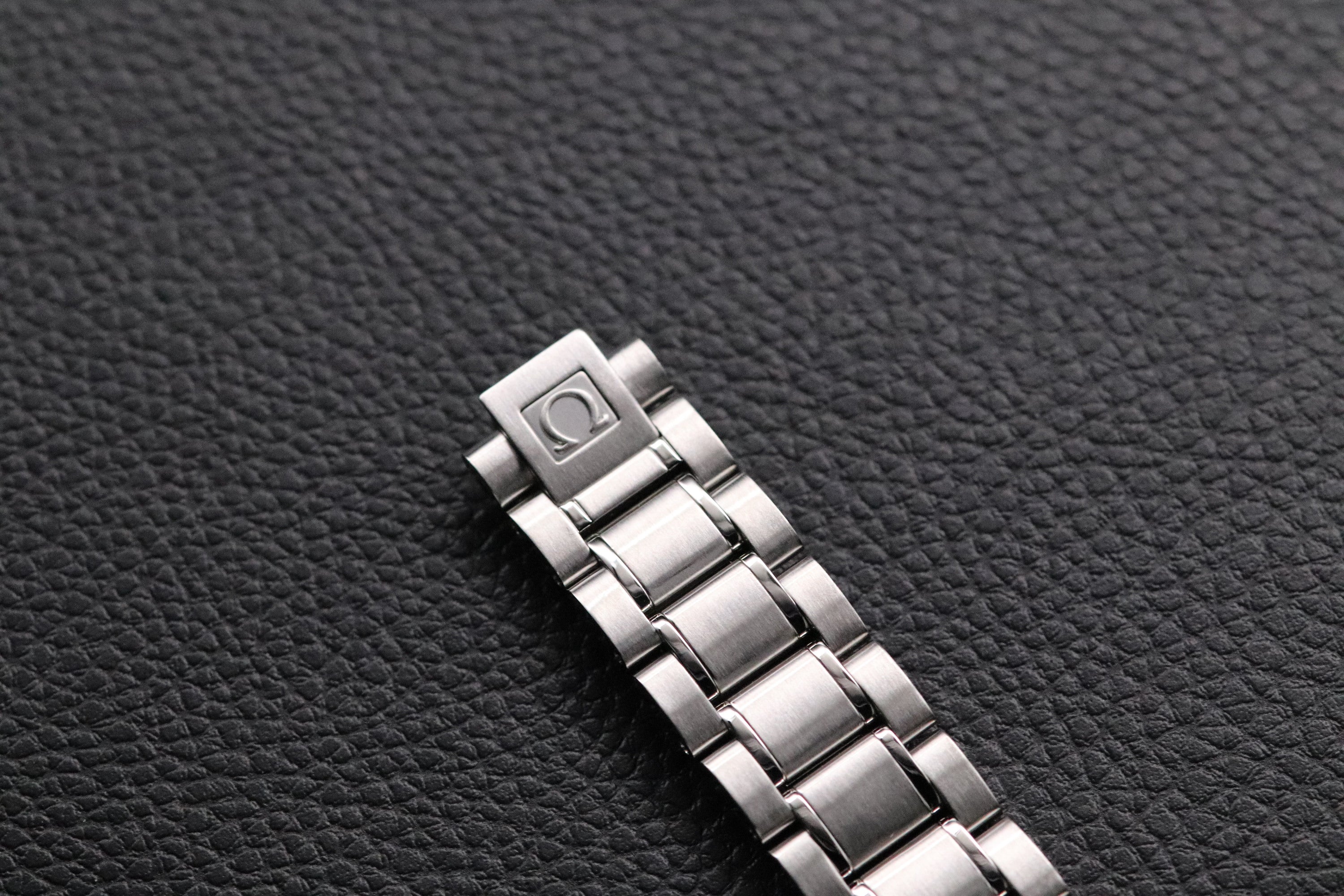 Omega Speedmaster Date 3513.30 SIlver Dial 1998