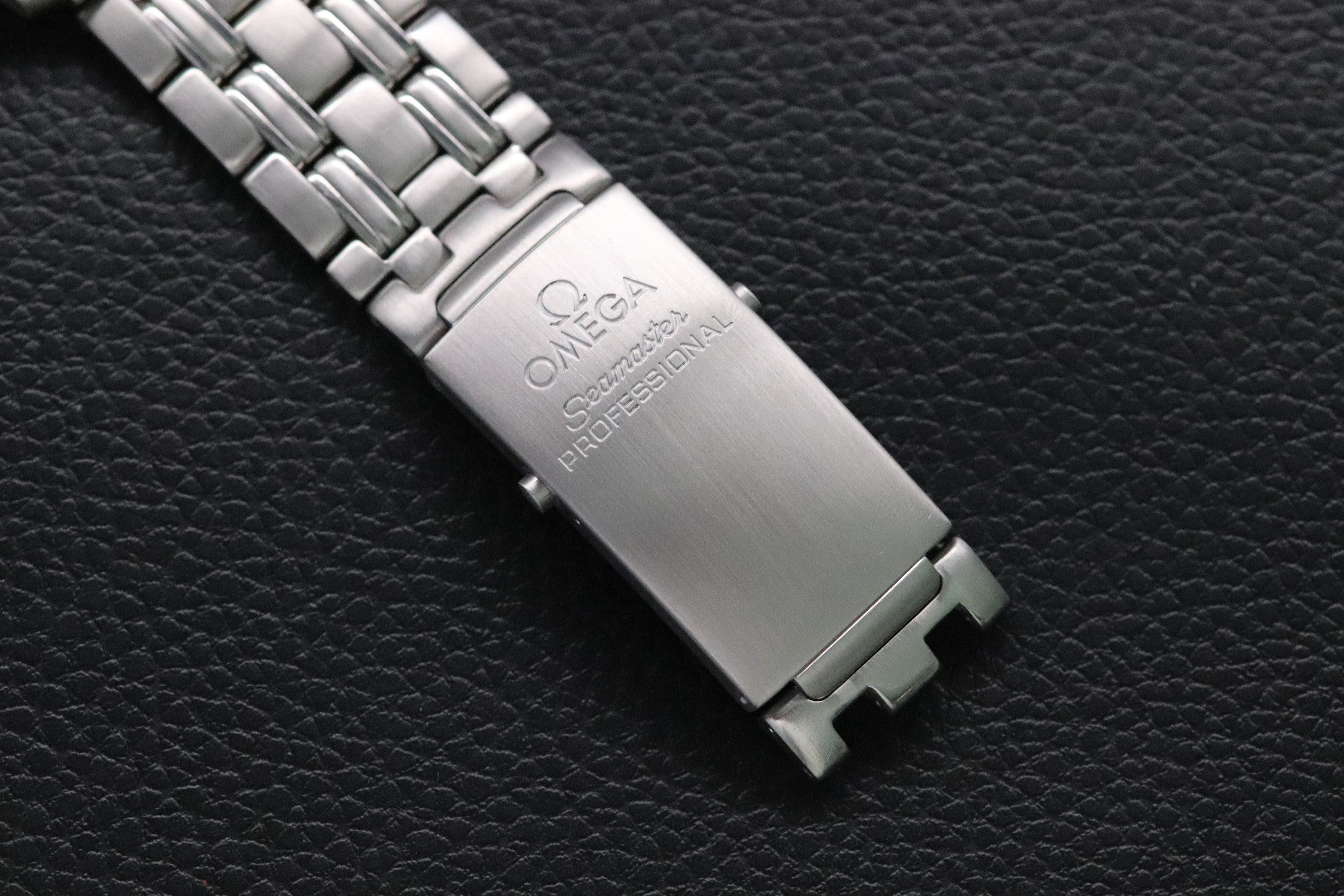 Omega Seamaster James Bond 2531.80 Blue 1999