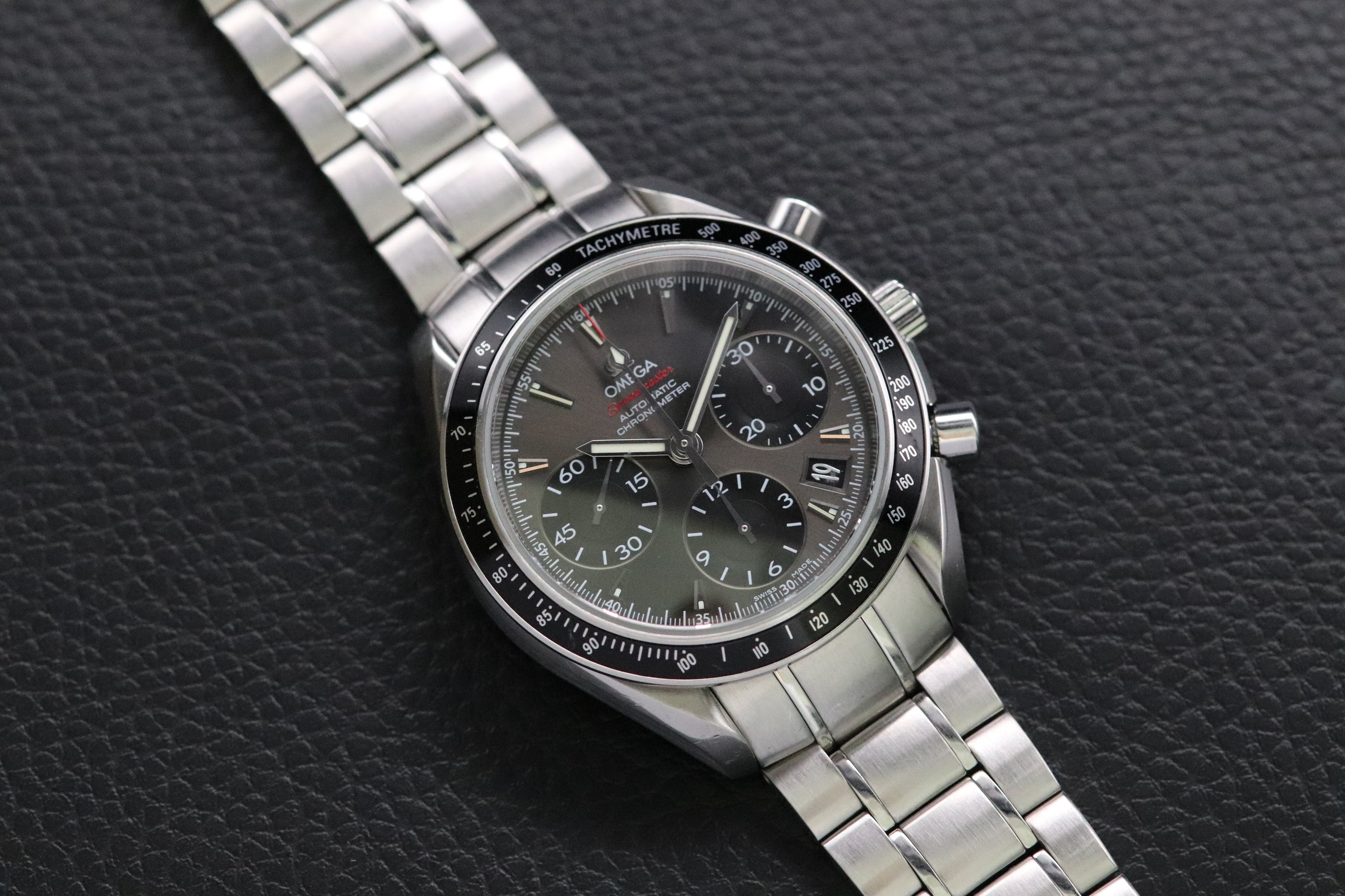 Omega Speedmaster 323.30.40.40.06.001 Papers 2018