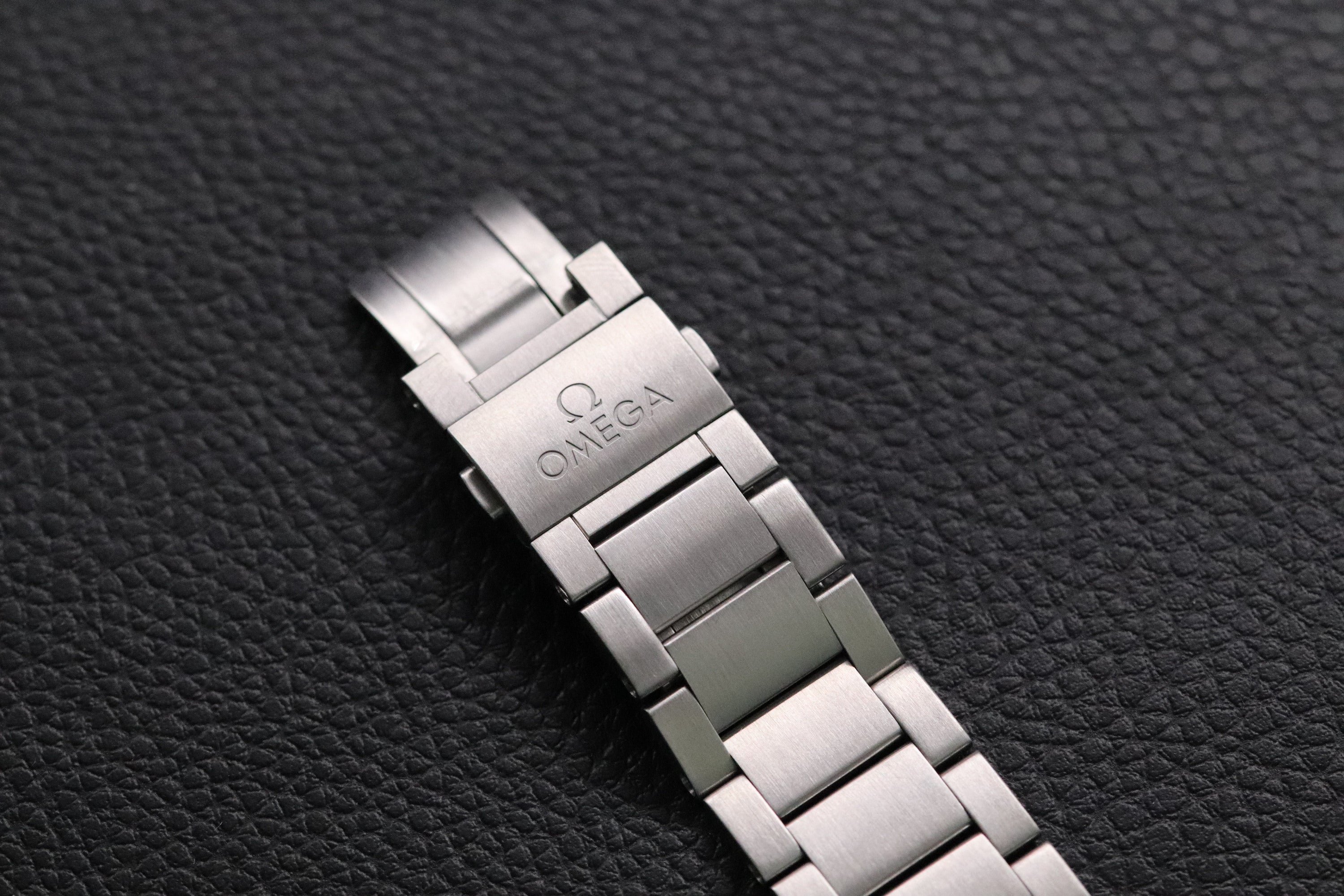 Omega Seamaster Railmaster 220.10.40.20.03.001 Fullset 2023 Box+Papers