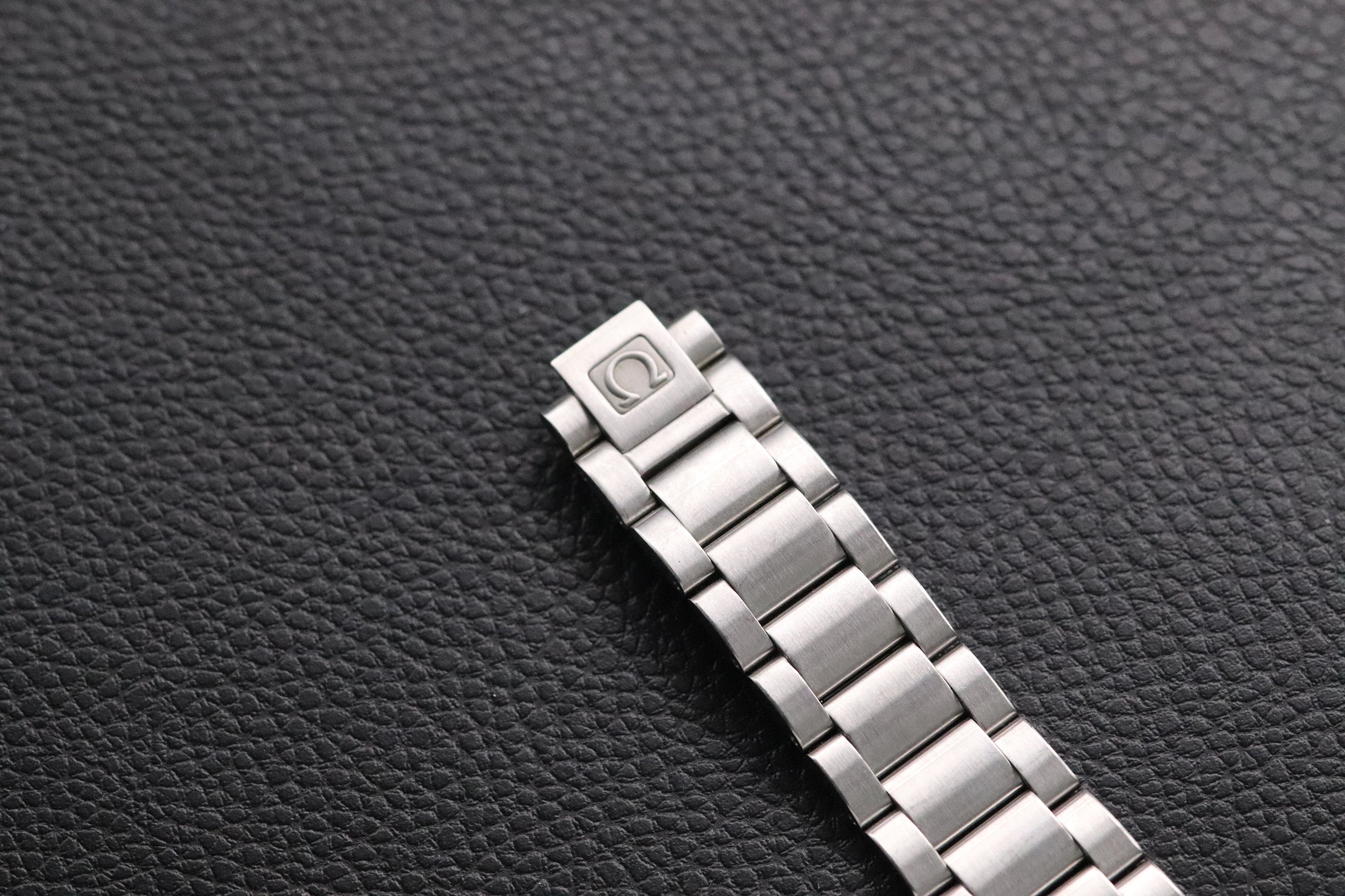 Omega Seamaster Aqua Terra 2518.50 Black Dial 2009 Papers