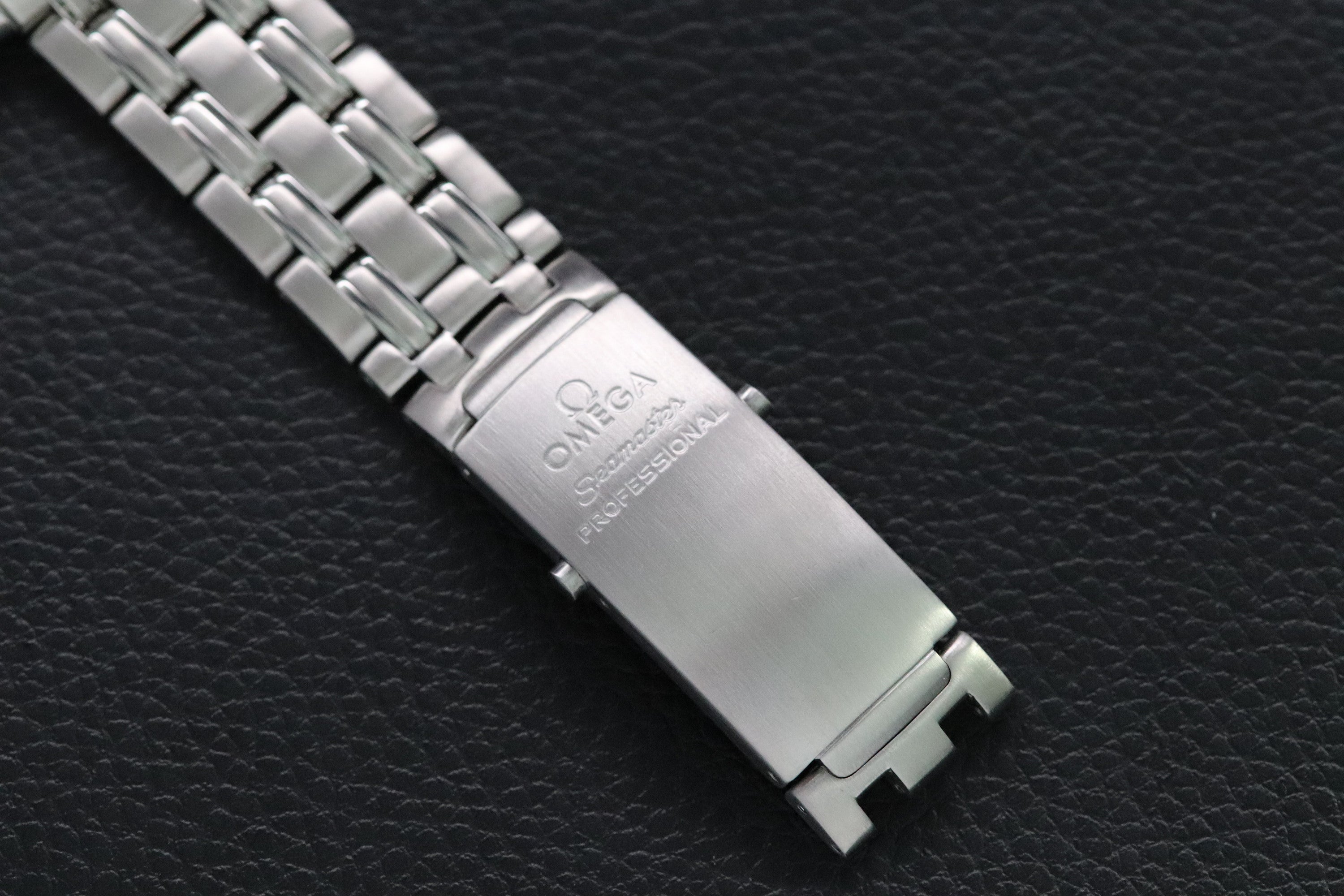 Omega Seamaster 300M 2562.80 Blue Dial 1995
