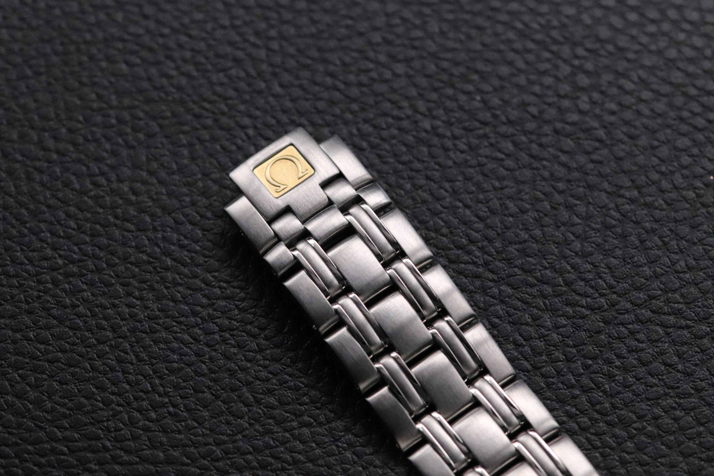 Omega Seamaster 2501.82 Blue Dial Fullset 2002 Box+Papers