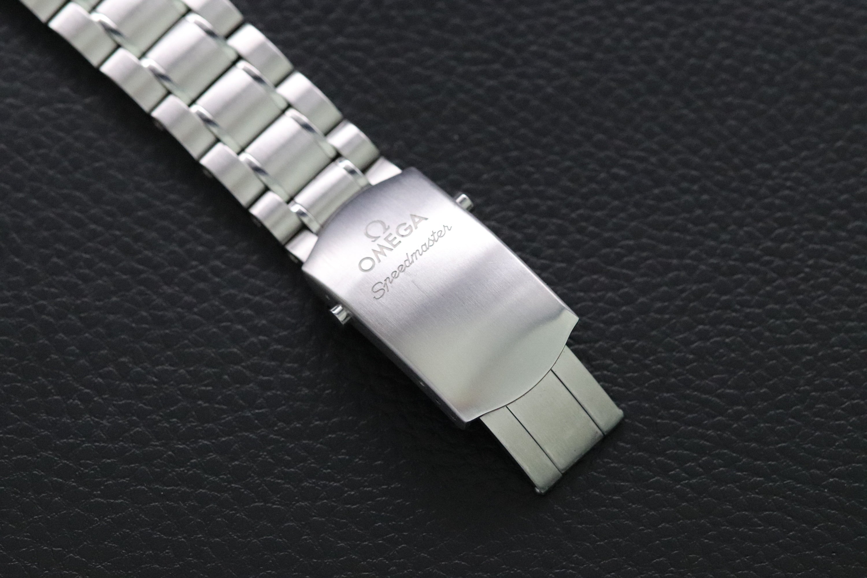 Omega Speedmaster Racing 326.30.40.50.04.001 Fullset 2017 Box+Papers