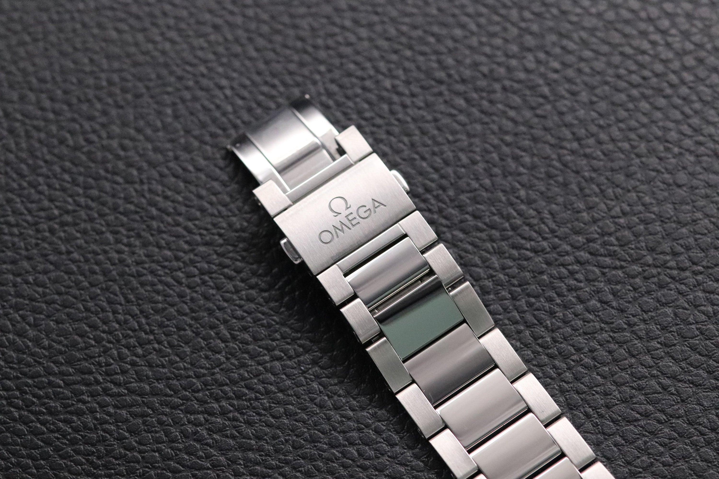 Omega Seamaster Aqua Terra 220.10.41.21.03.004 Fullset 2025 Box+Papers