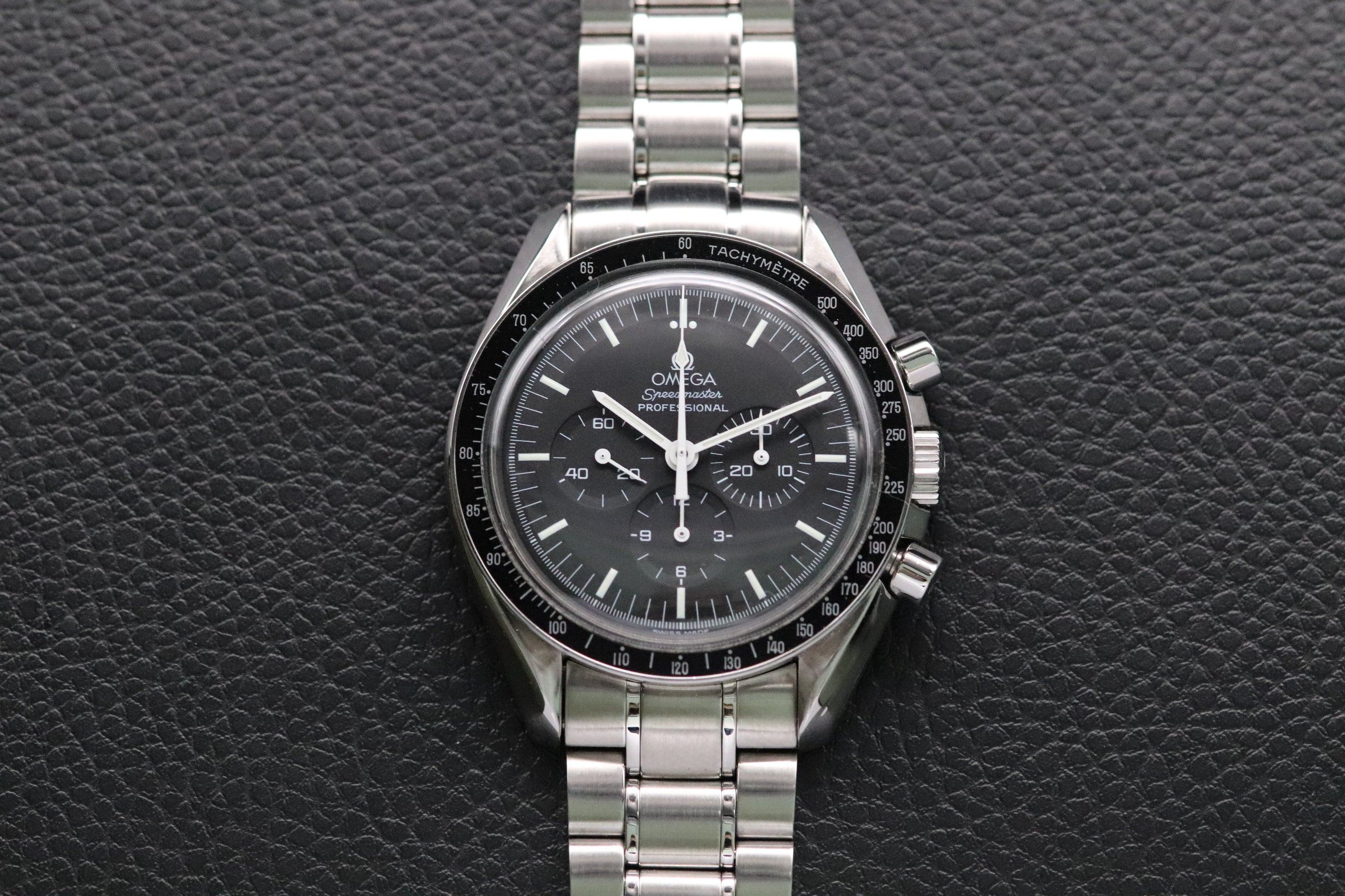 Omega Speedmaster Moonwatch 3572.50 Glass Bottom 2005