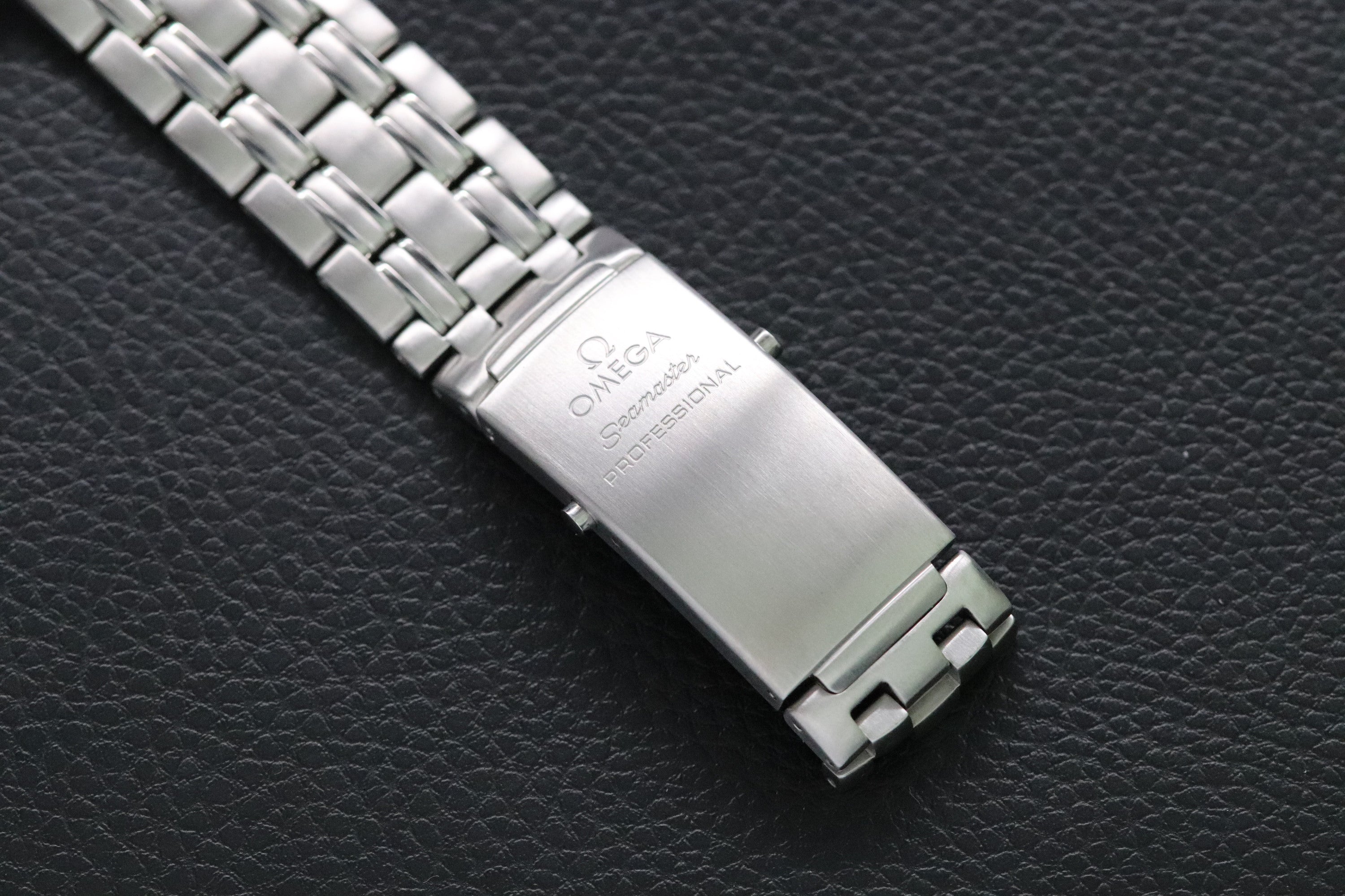 Omega Seamaster 2532.80 Blue Dial 2002 Papers