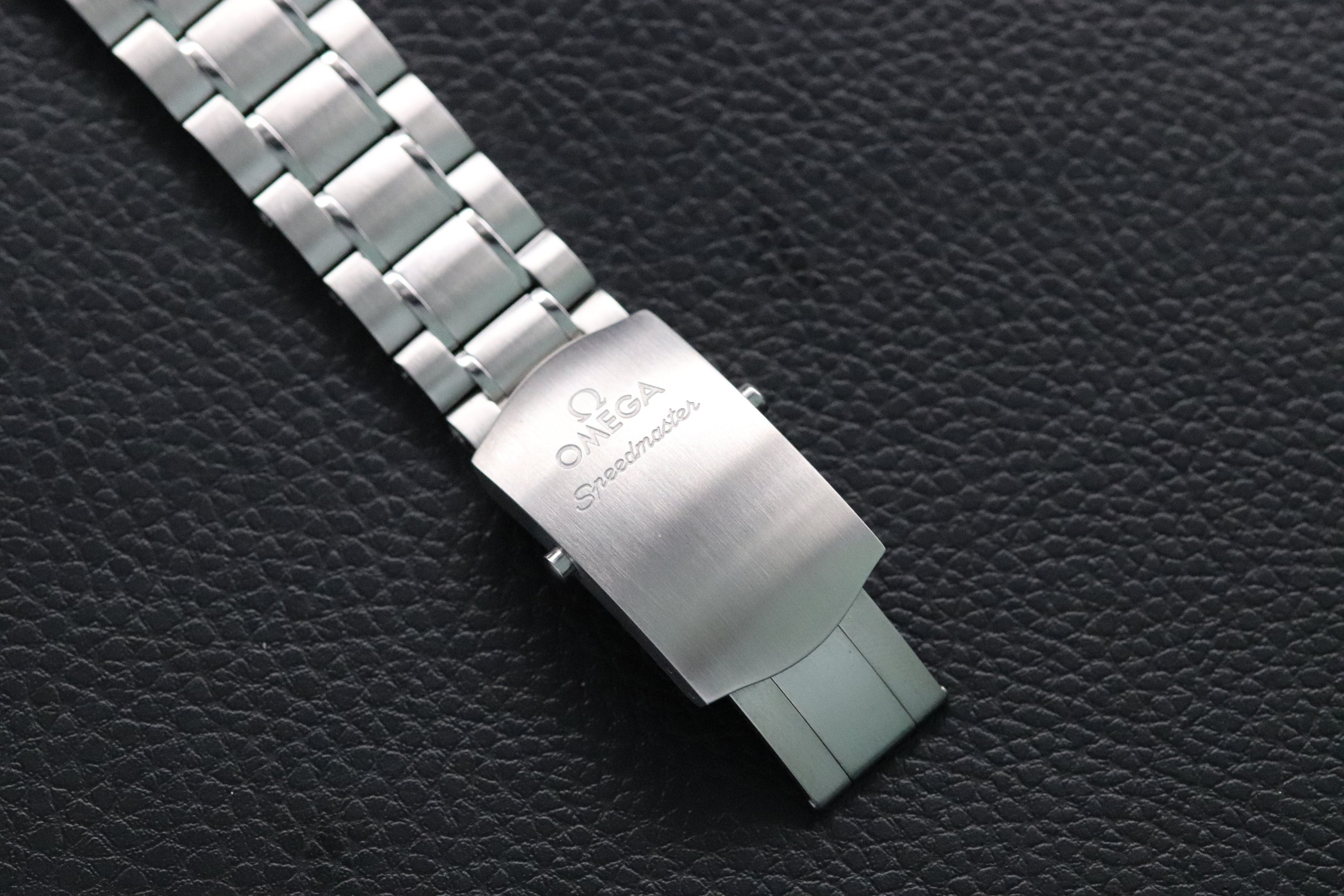 Omega Speedmaster Racing 326.30.40.50.01.001 Fullset 2024 Box+Paper