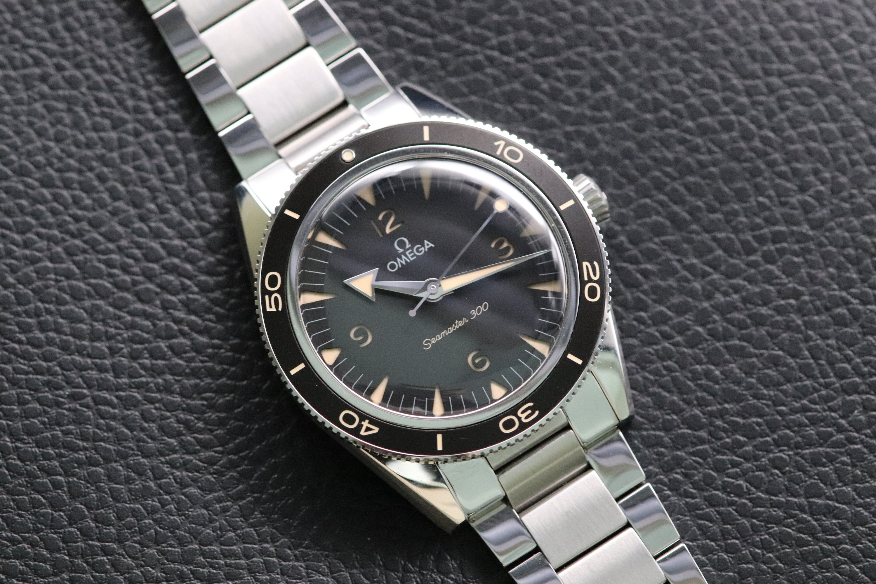 Omega Seamaster 300 234.30.41.21.01.001 Fullset 2022 Box+Papers