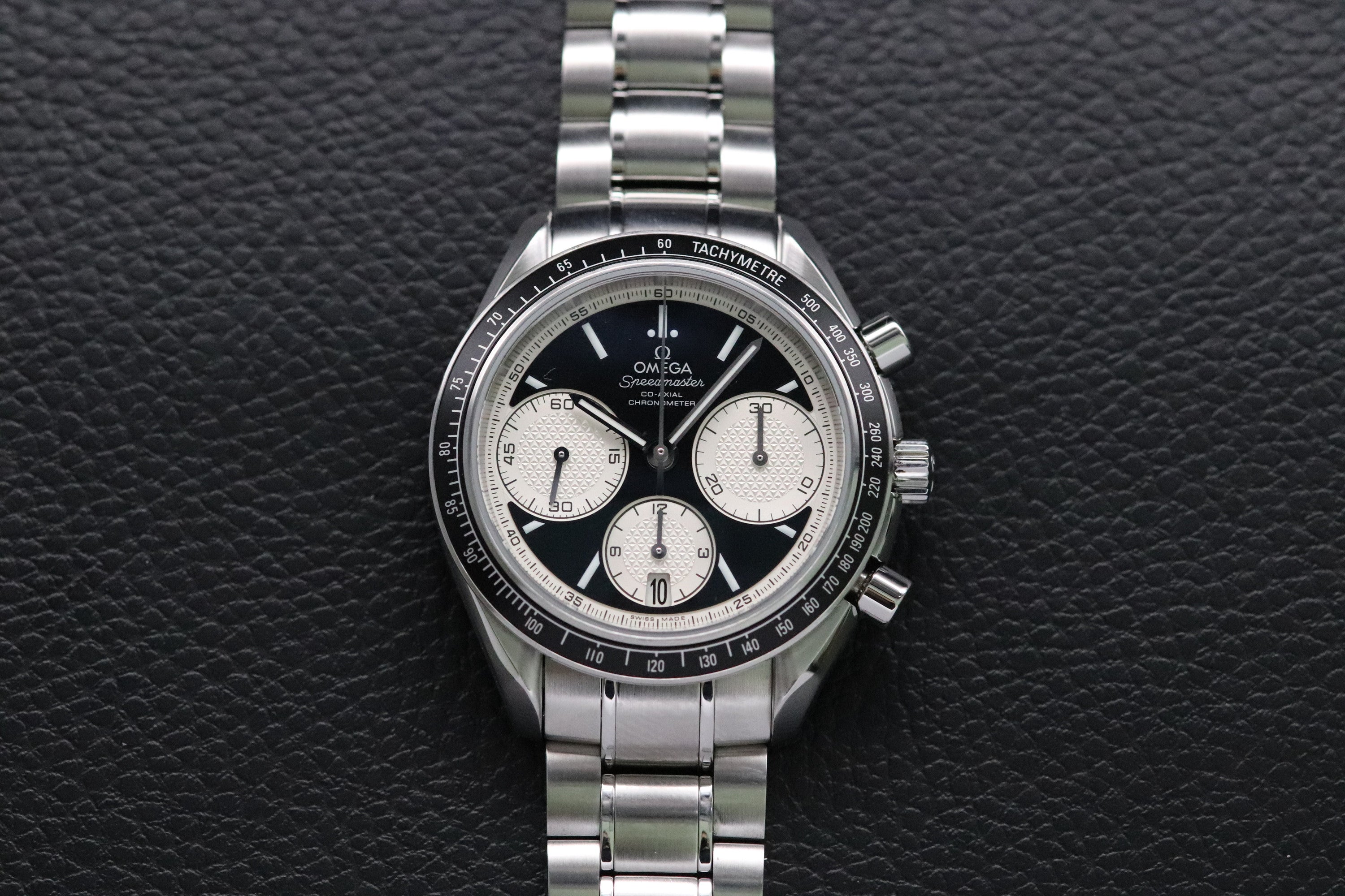 Omega Speedmaster Racing 326.30.40.50.01.002 Panda 2022 Fullset