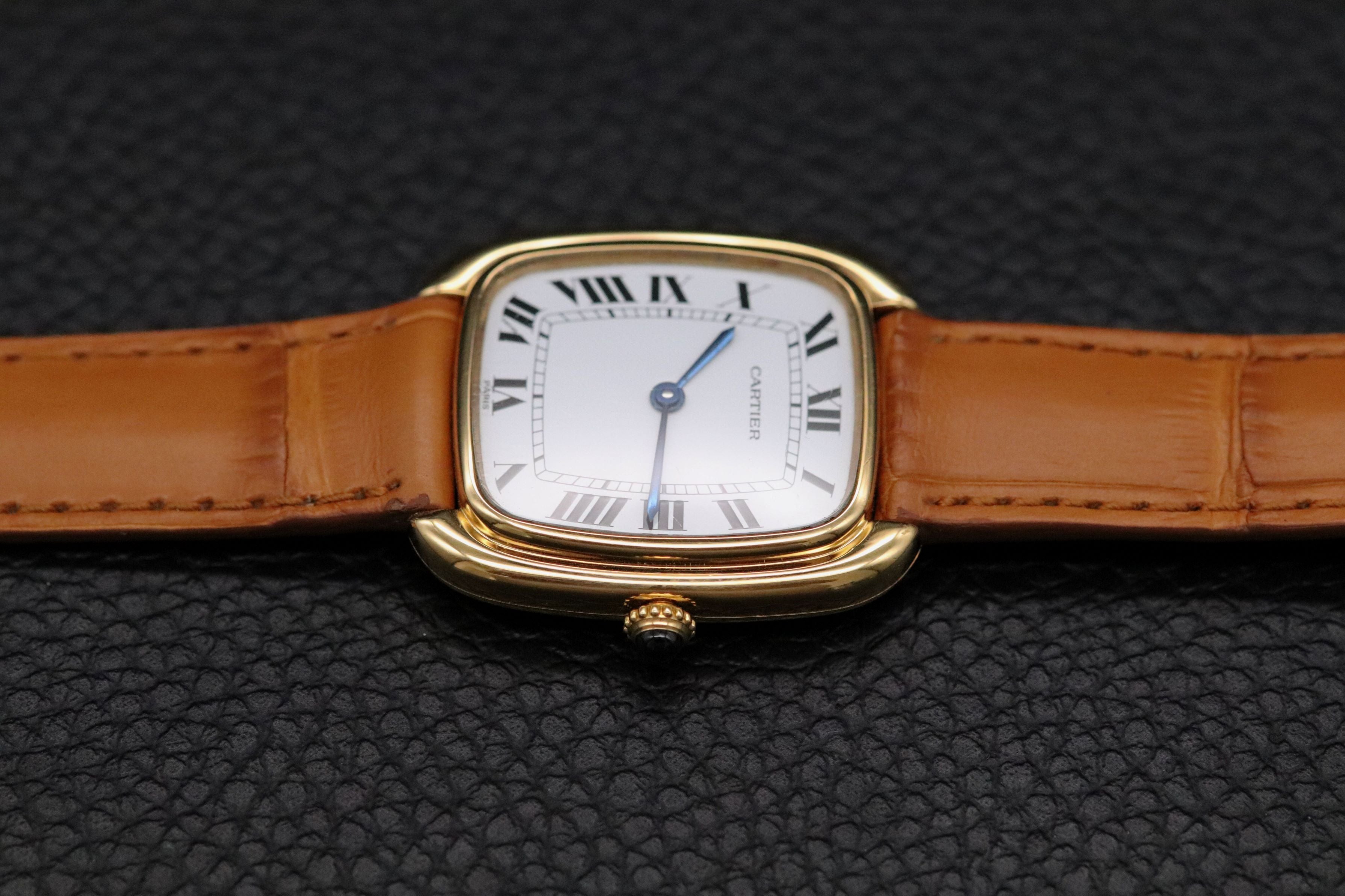 Cartier Gondole Vertical 17010 Medium