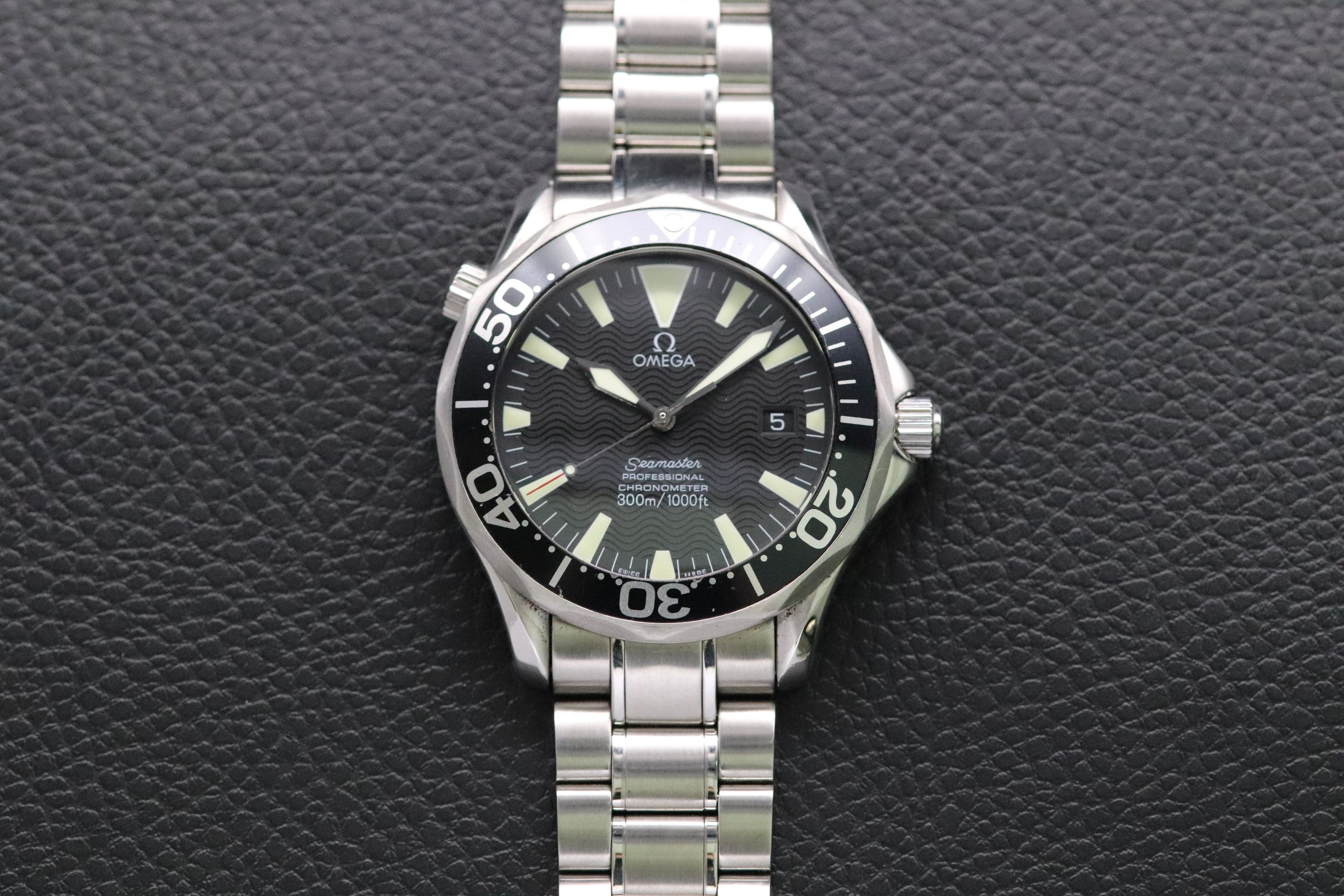 Omega Seamaster 300 2254.50 Black Dial 2007 Papers