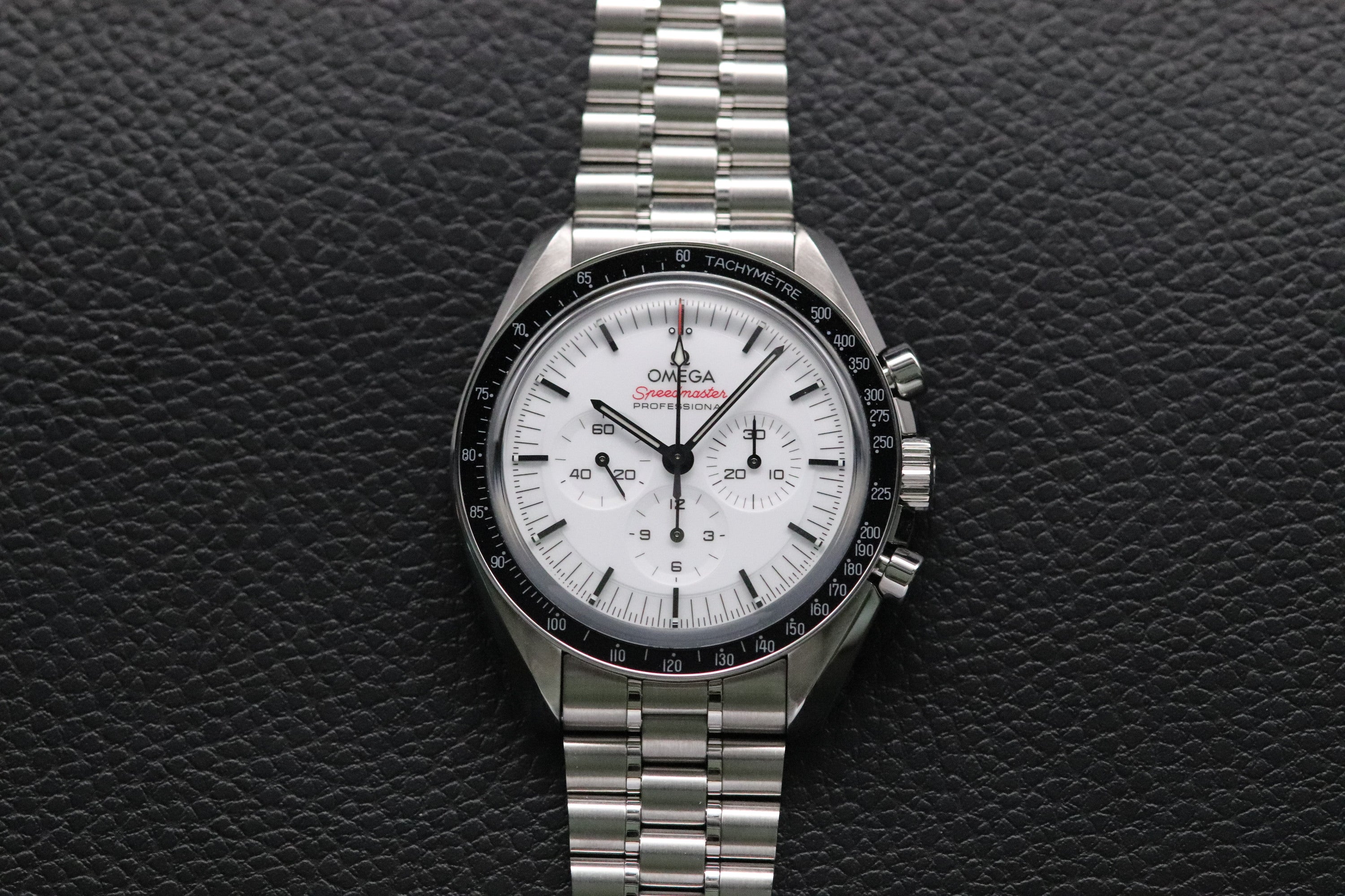 Omega Speedmaster Professional Moonwatch 310.30.42.50.04.001 Fullset 2024 Box+Papers