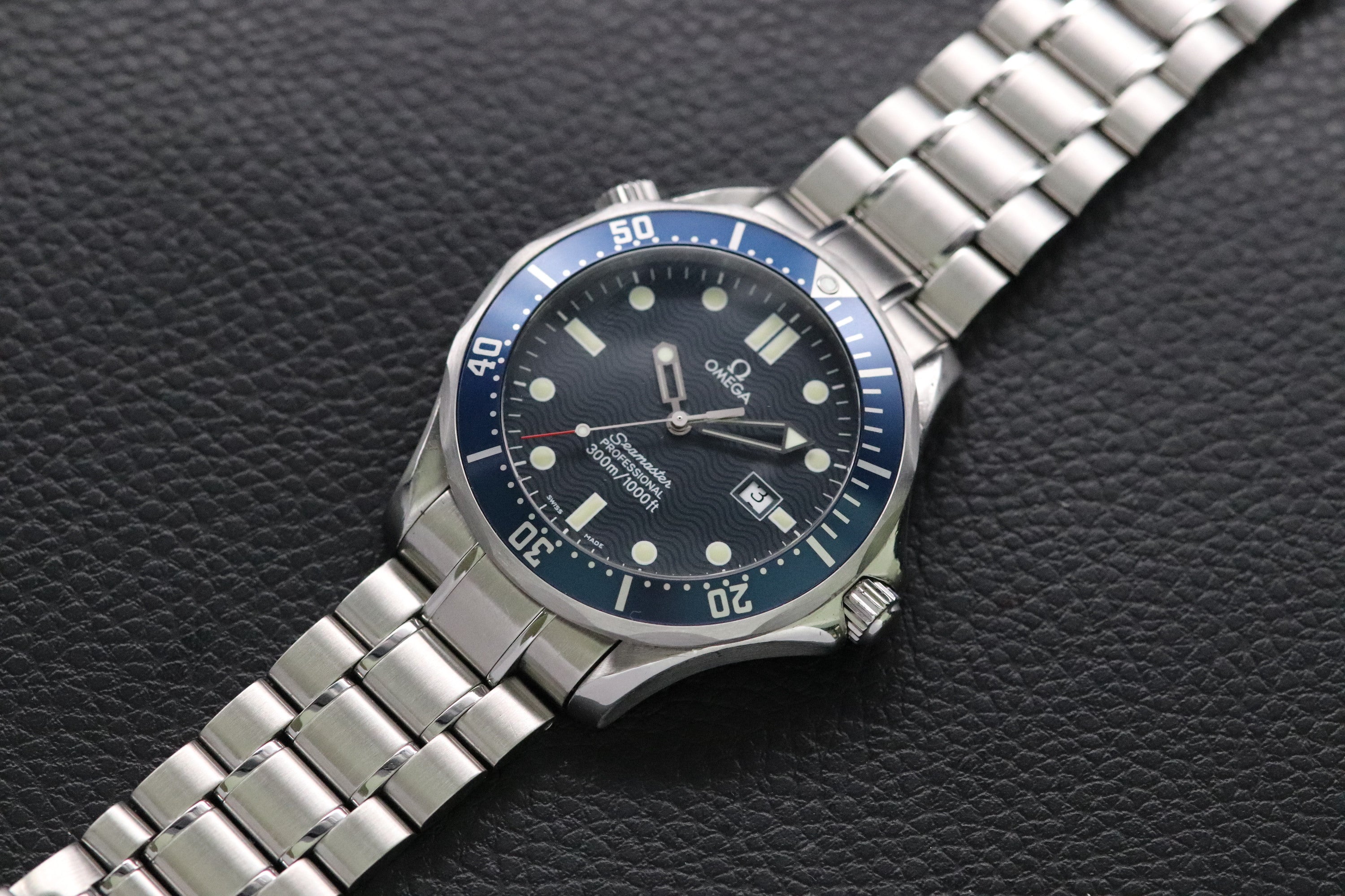 Omega Seamaster James Bond 2541.80 Blue 1998